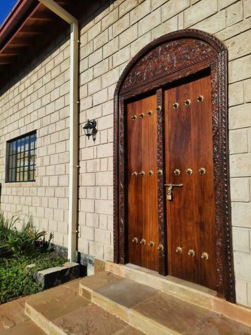 Kipepeo Villa Mt Longonot & Lake Naivasha views view 4