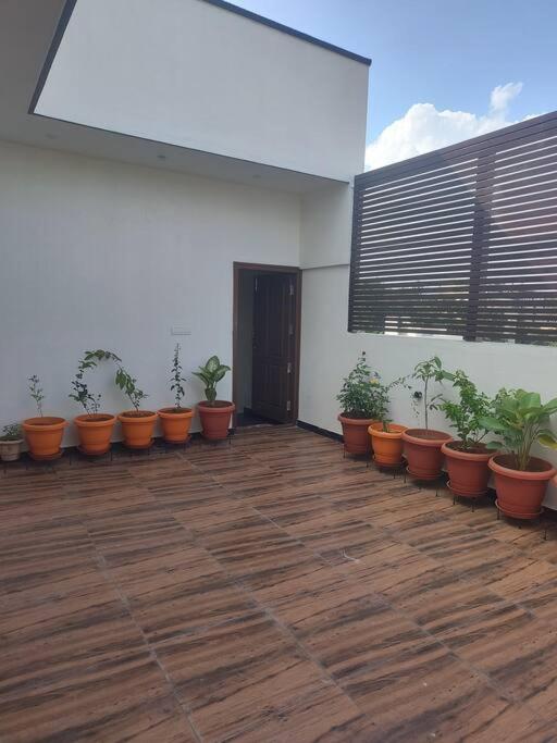 Affordable Luxurious Stay with All Amenities view 4