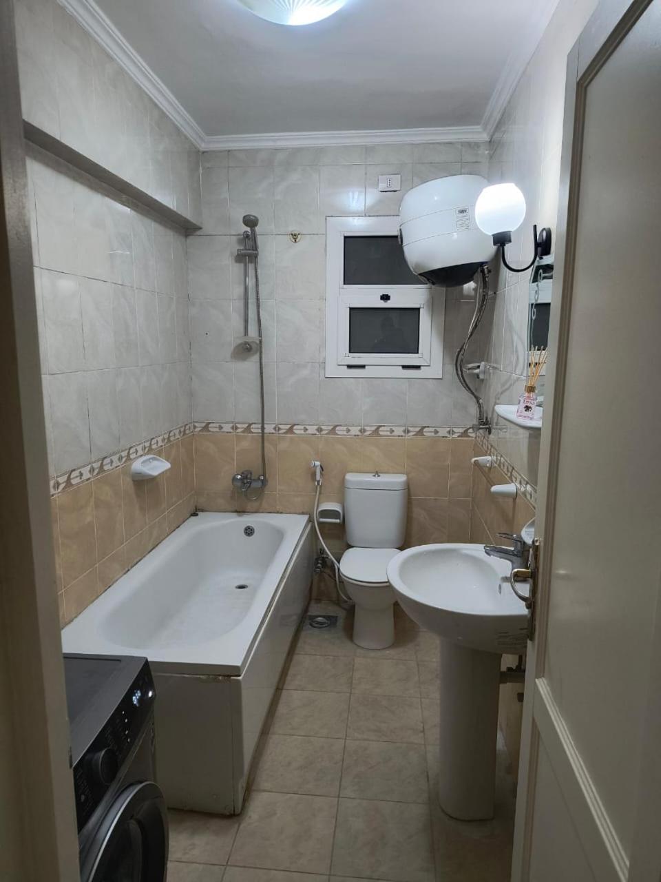 3 bedrooms apartment in Al Rehab city