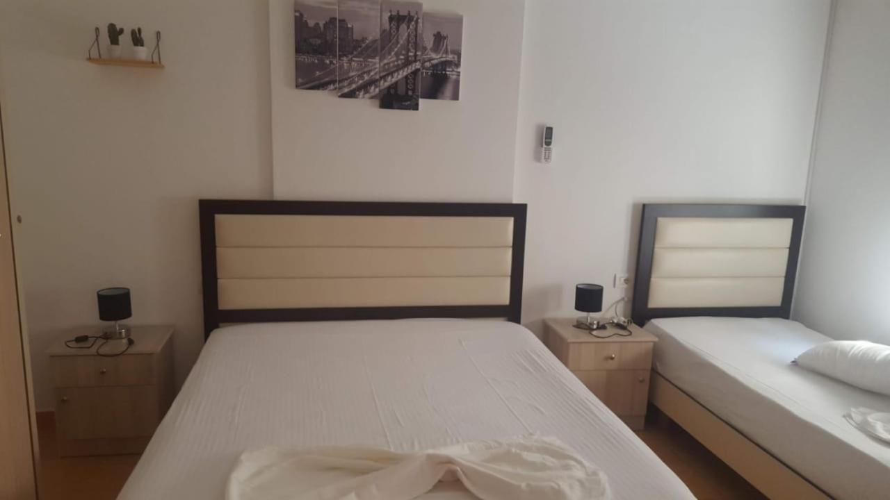 Tonis Apartment
