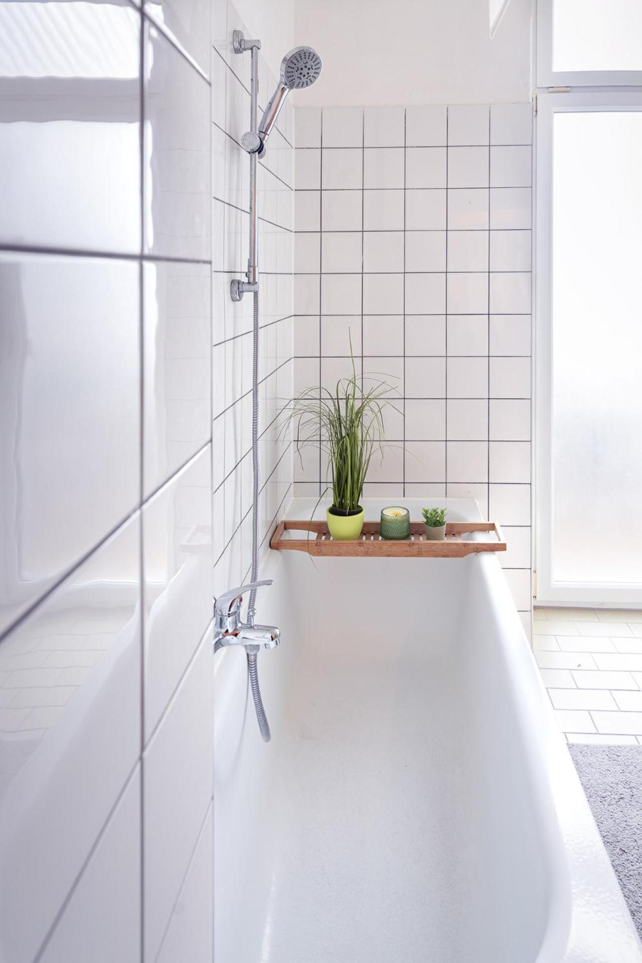 Sunny Citycenter Apartment - Graz Main Station