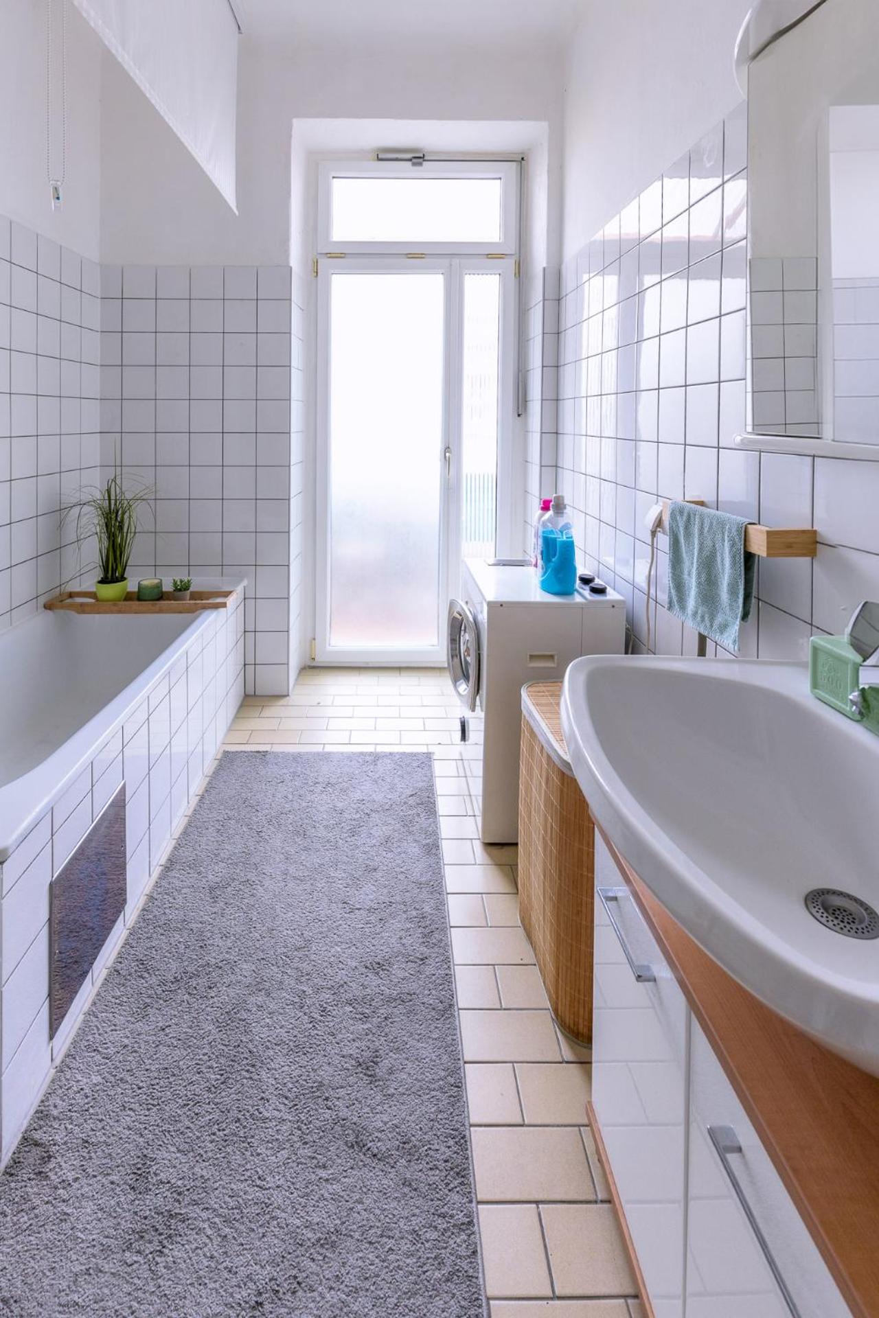 Sunny Citycenter Apartment - Graz Main Station