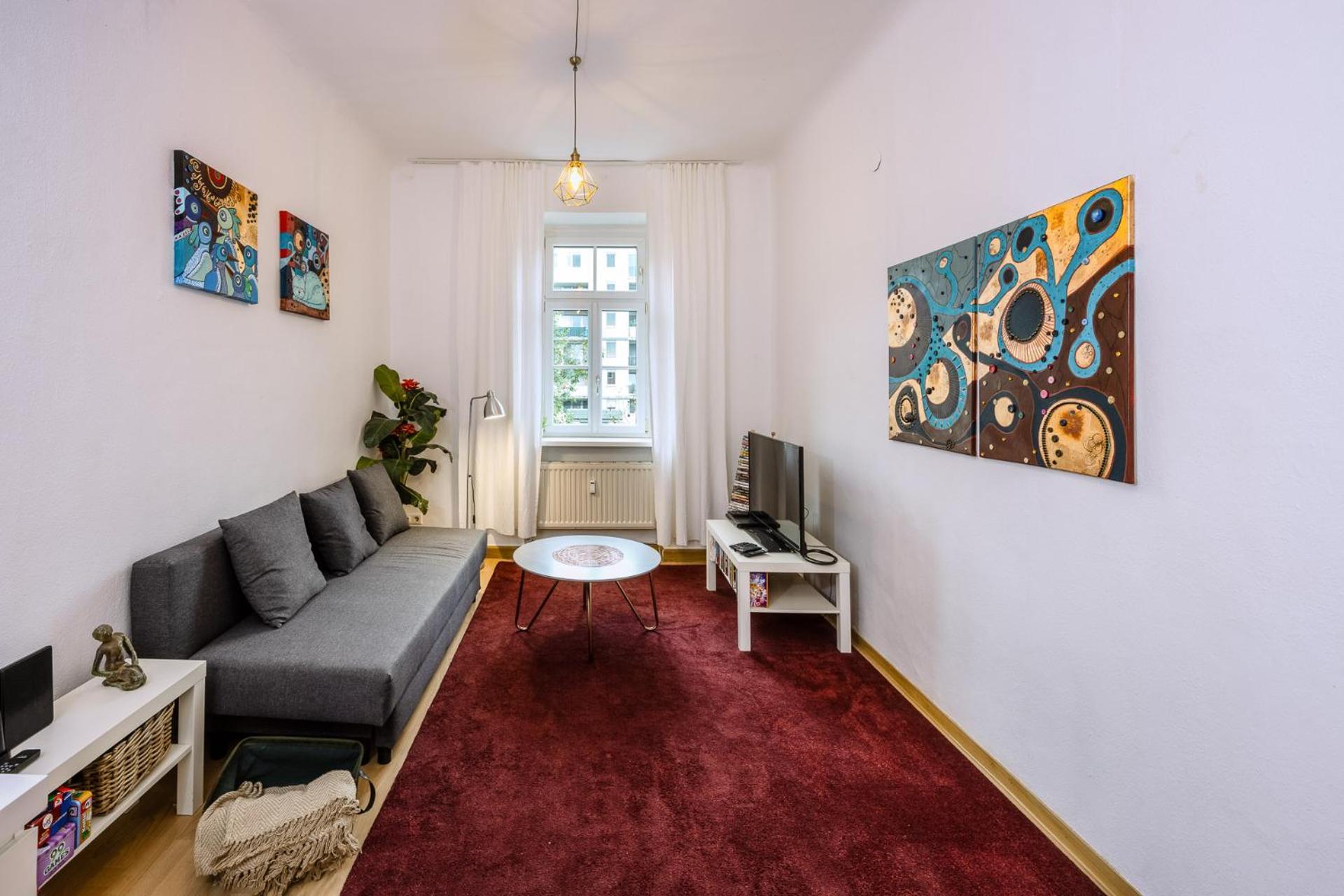 Sunny Citycenter Apartment - Graz Main Station