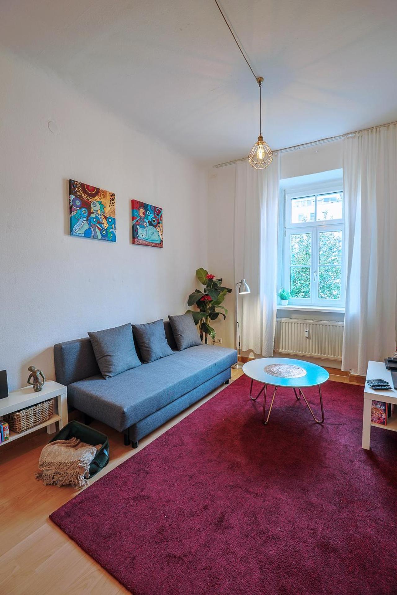 Sunny Citycenter Apartment - Graz Main Station