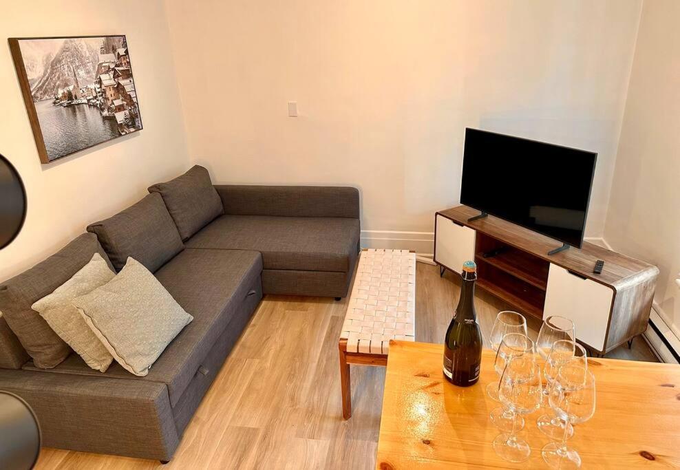 3-Bedroom Apt - Low monthly rate - Le Plateau