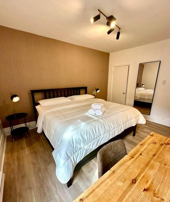 3-Bedroom Apt - Low monthly rate - Le Plateau
