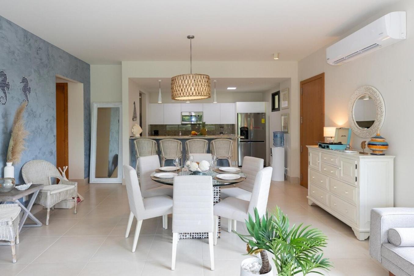 Acomodo Beach Apartments - Casamar view 2