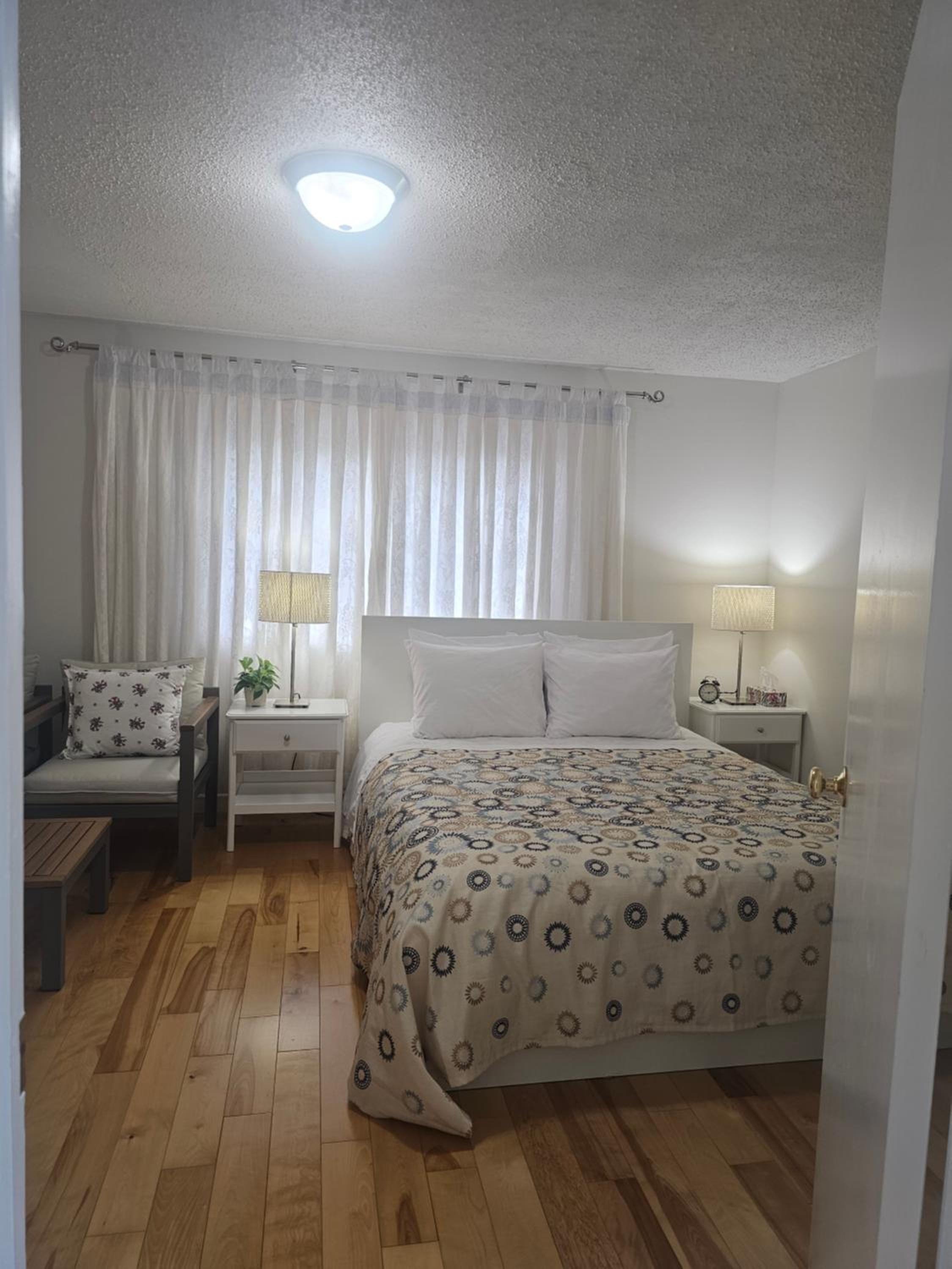 3-Bed 3-Bath Cozy Vacation House in Ajax, Greater Toronto Area, ON, Canada