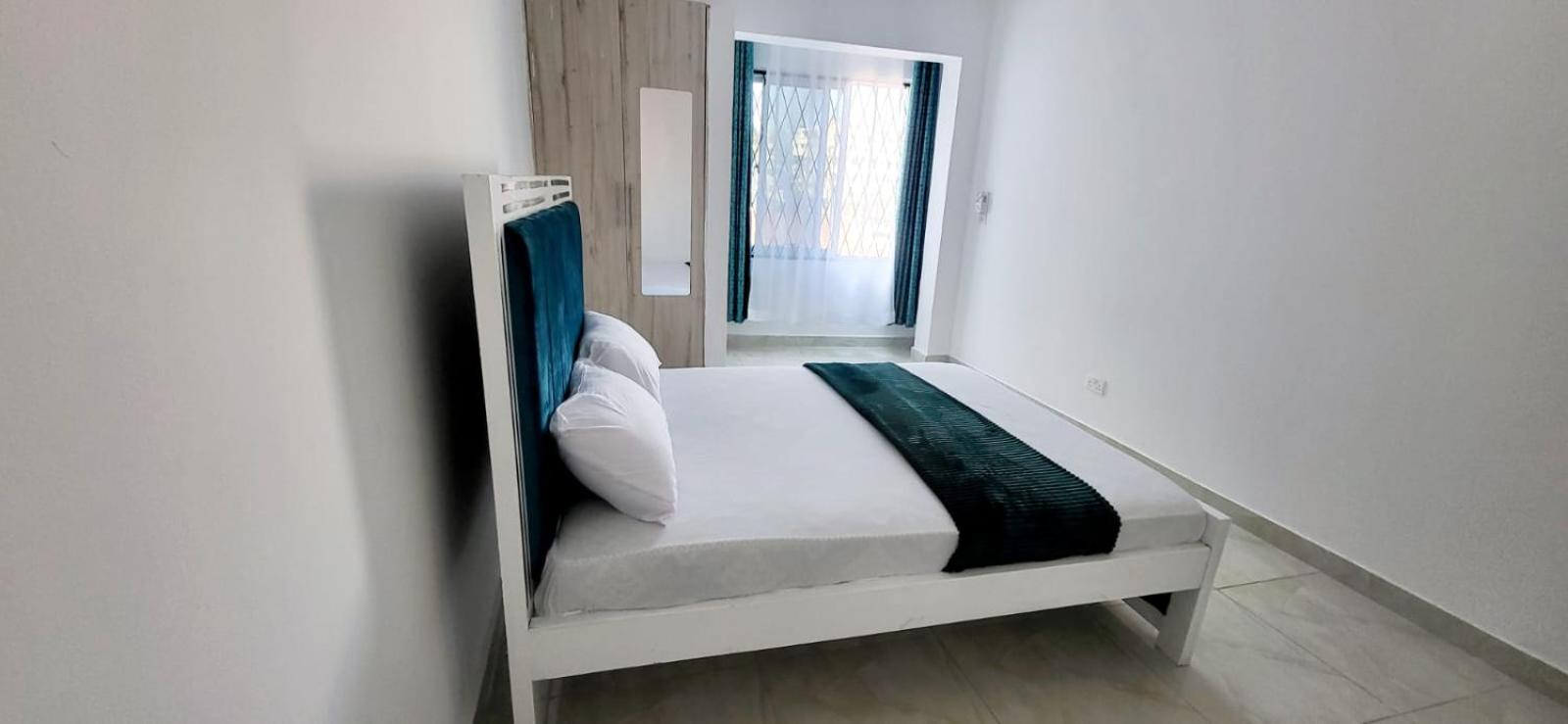 EXECUTIVE ONE BEDROOM BAMBURI Mtambo