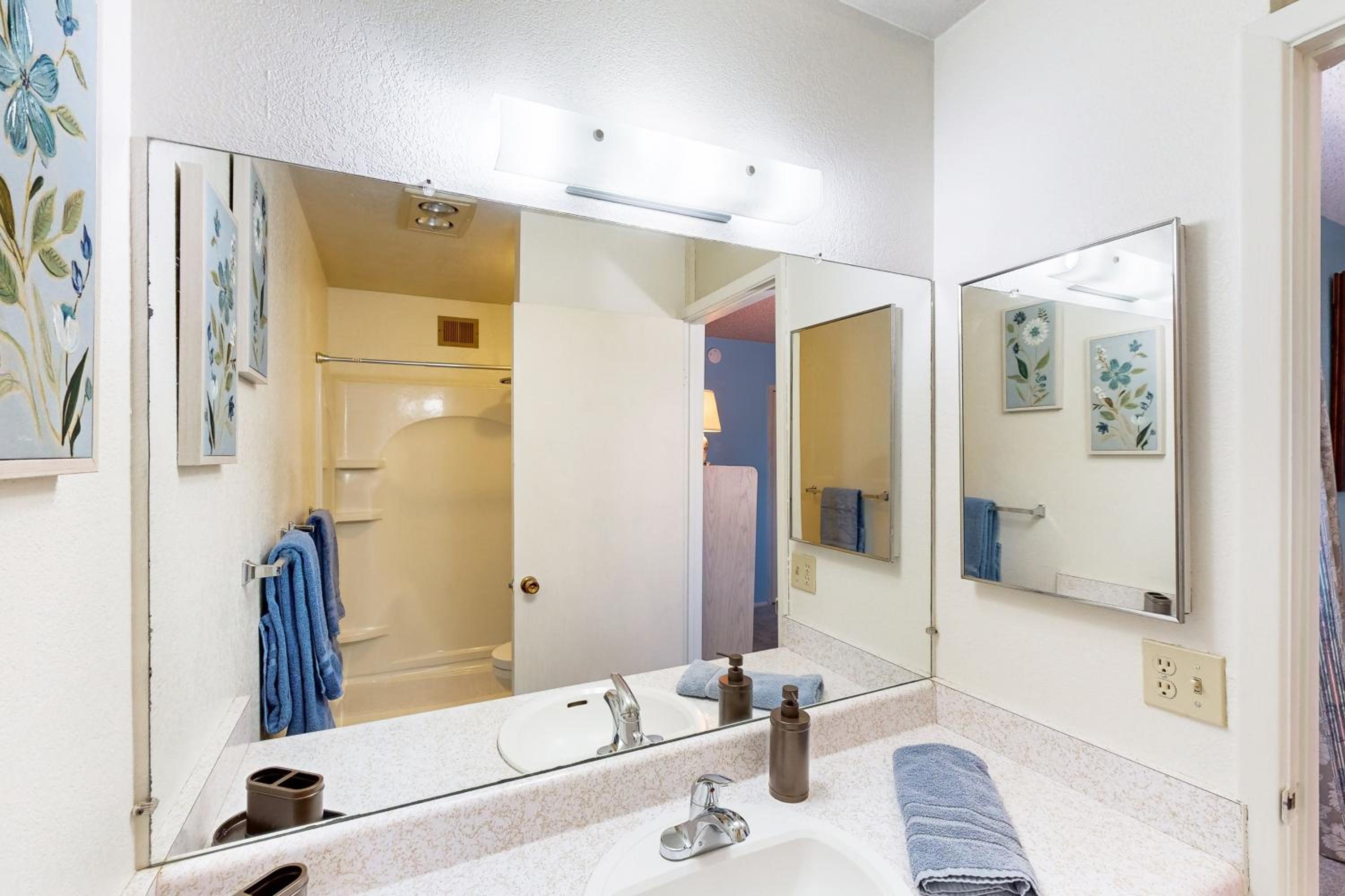 Mtn-View Home with Large Yard and BBQ in Sierra Vista!