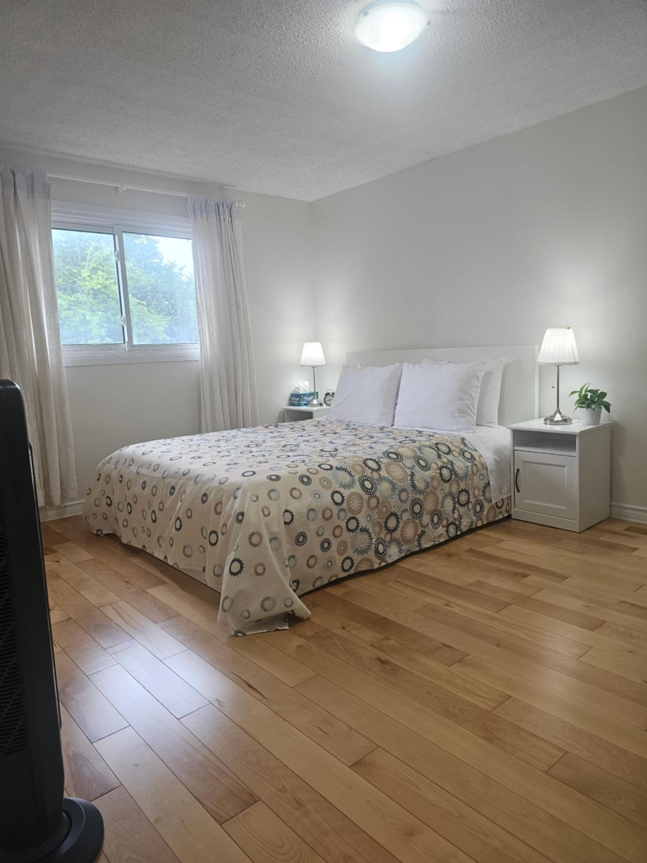3-Bed 3-Bath Cozy Vacation House in Ajax, Greater Toronto Area, ON, Canada