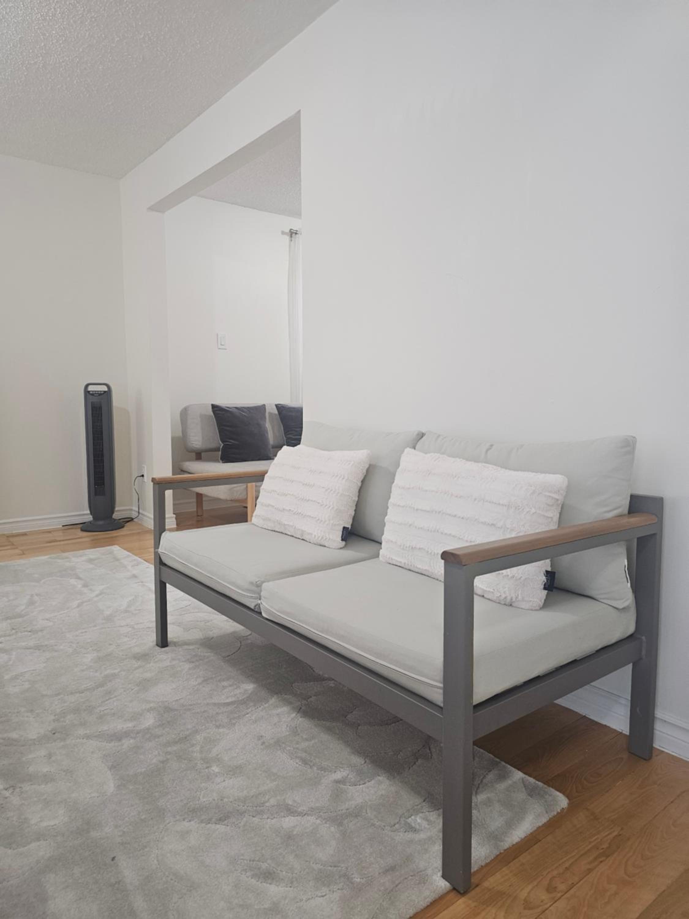 3-Bed 3-Bath Cozy Vacation House in Ajax, Greater Toronto Area, ON, Canada