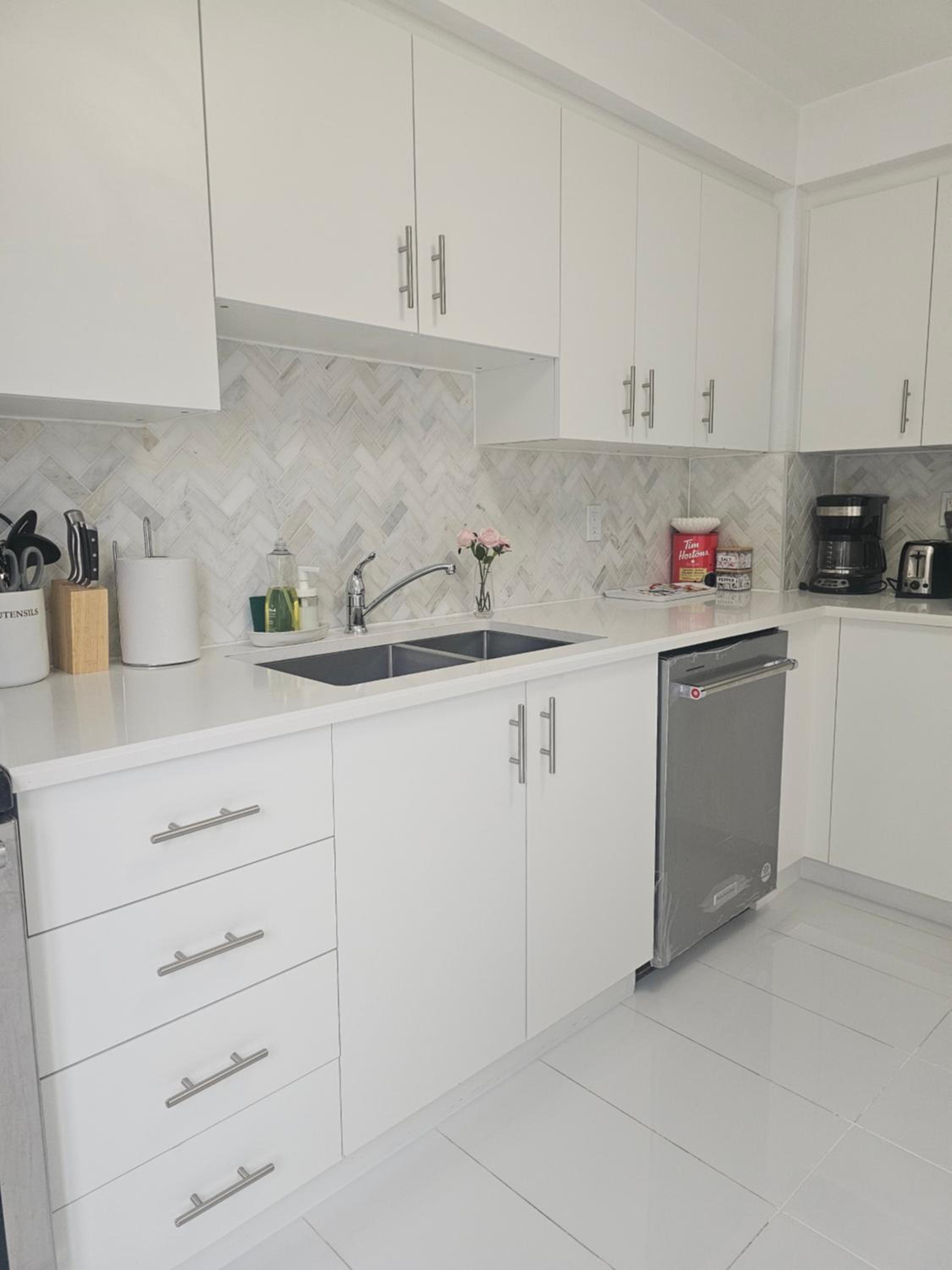 3-Bed 3-Bath Cozy Vacation House in Ajax, Greater Toronto Area, ON, Canada