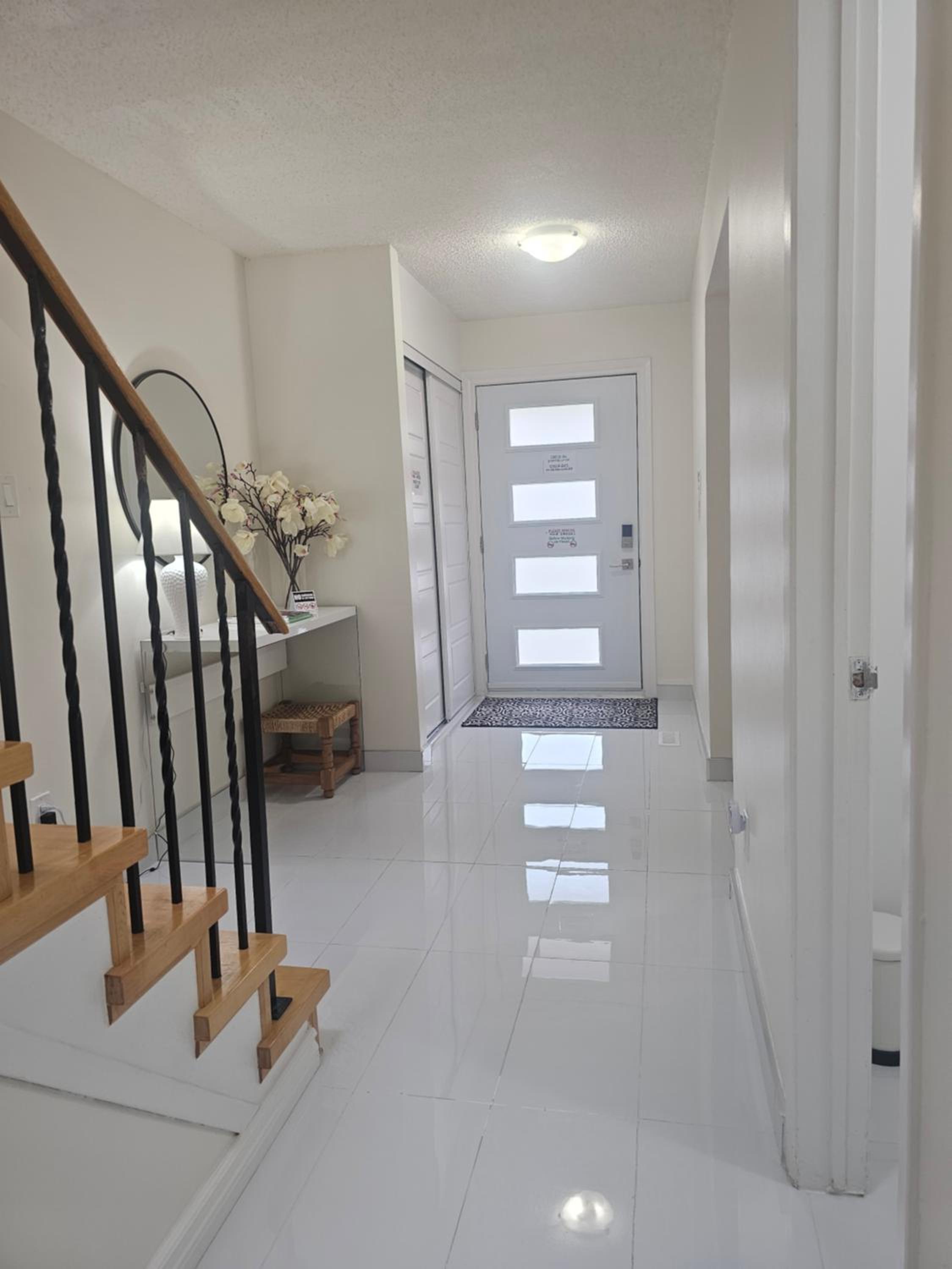 3-Bed 3-Bath Cozy Vacation House in Ajax, Greater Toronto Area, ON, Canada