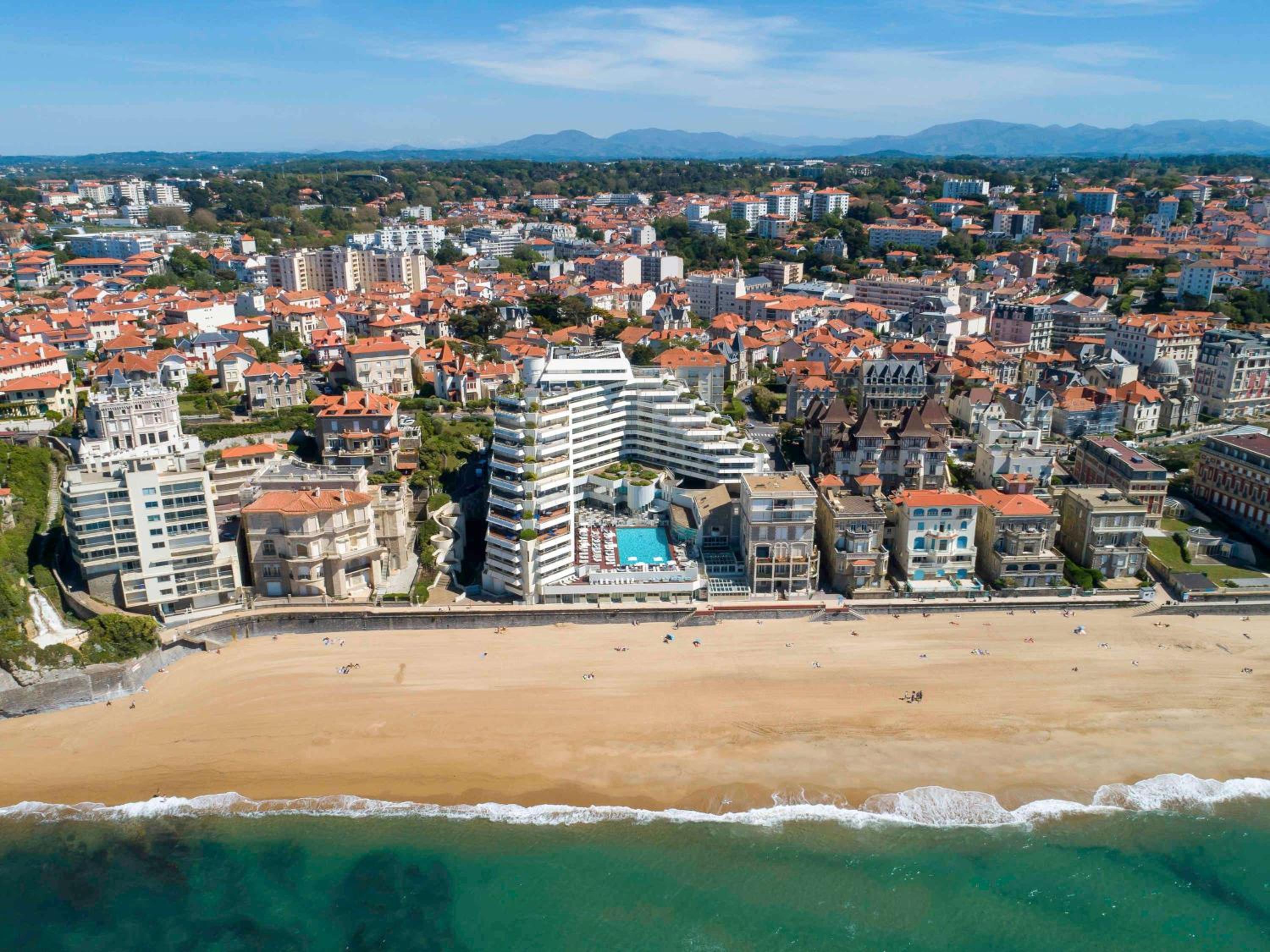 Hotel Sofitel Biarritz Le Miramar Thalassa - Image 1