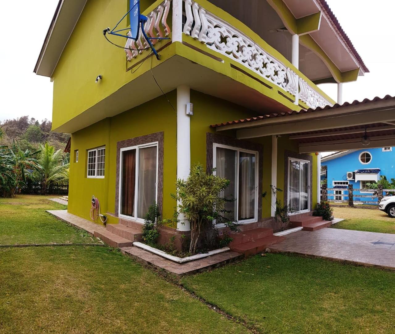 Silveras Beach House
