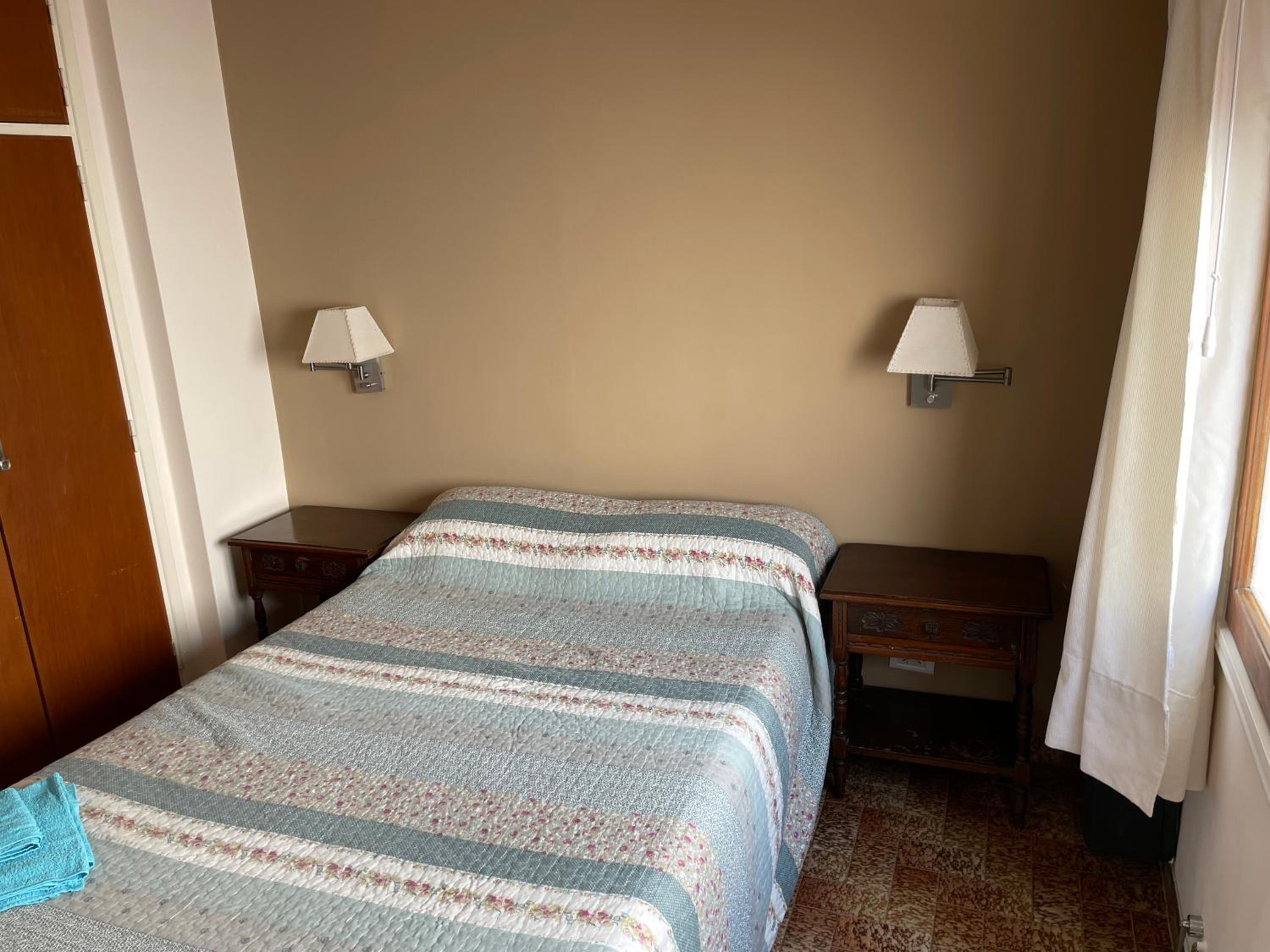 Departamento Céntrico, Cerca de Hospitales