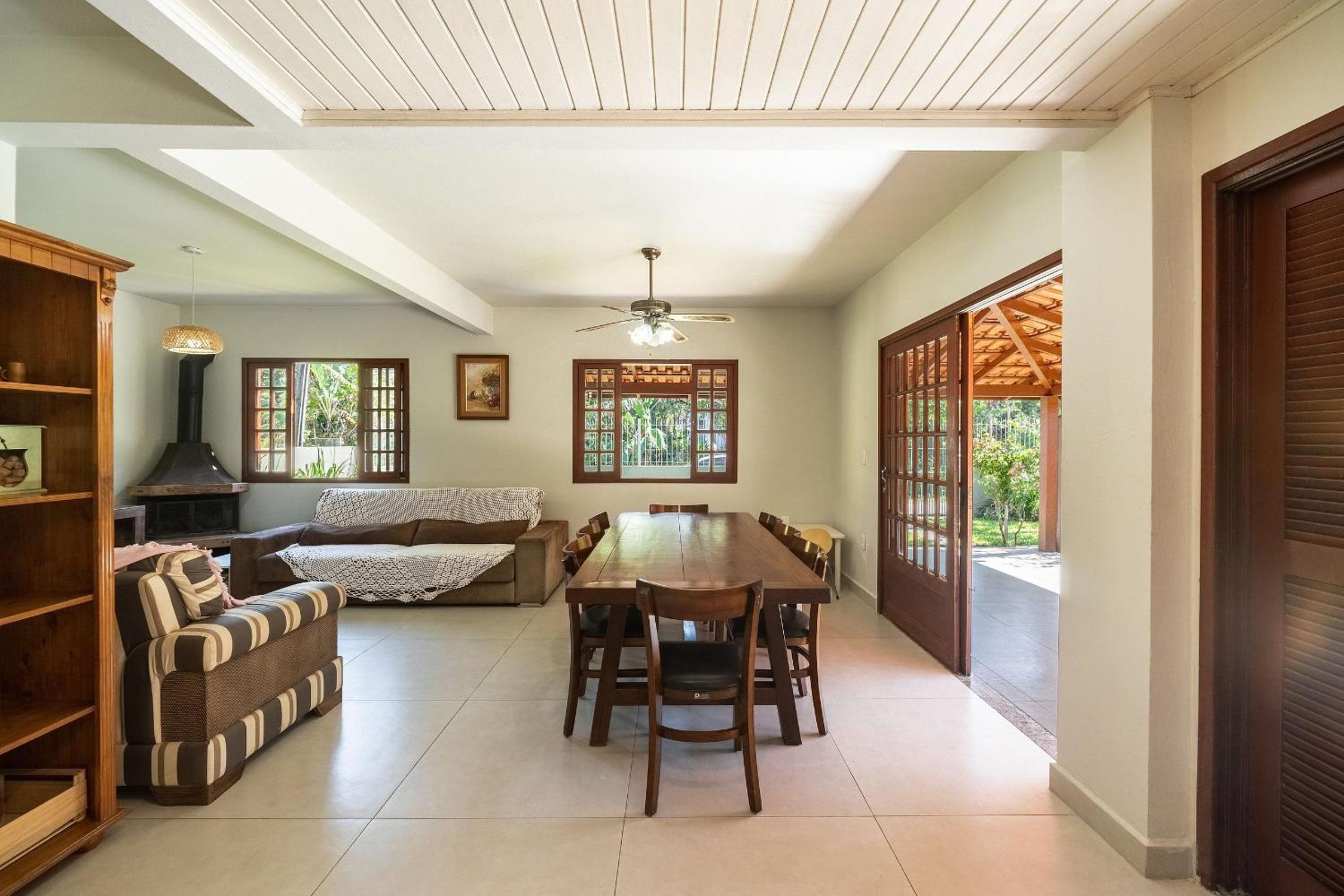 Casa Ecco 500m da praia by Achei Florianópolis