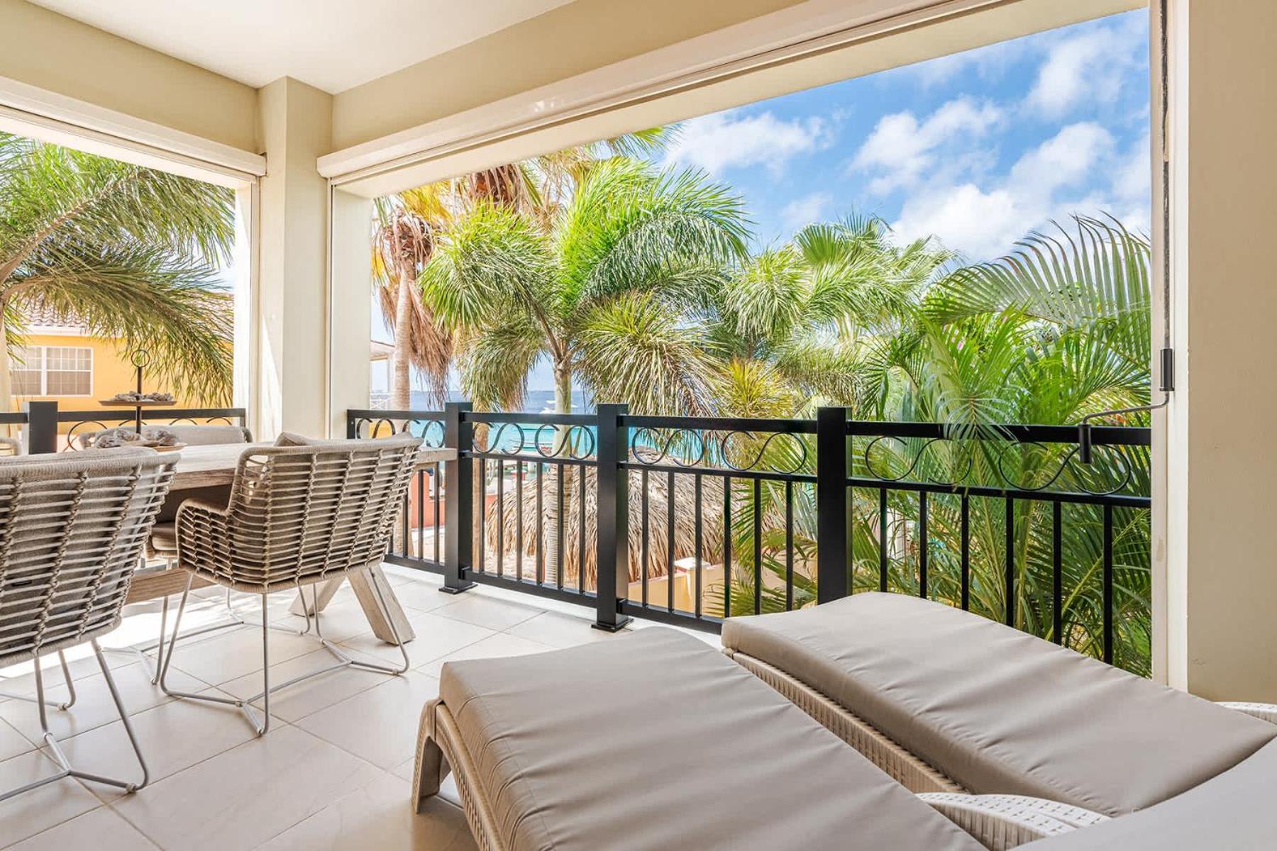 Elegancia Ocean View with Cooling Pool