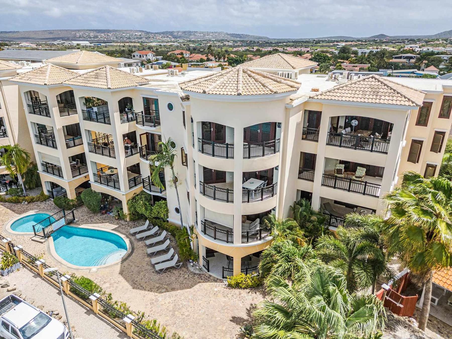 Elegancia Ocean View with Cooling Pool