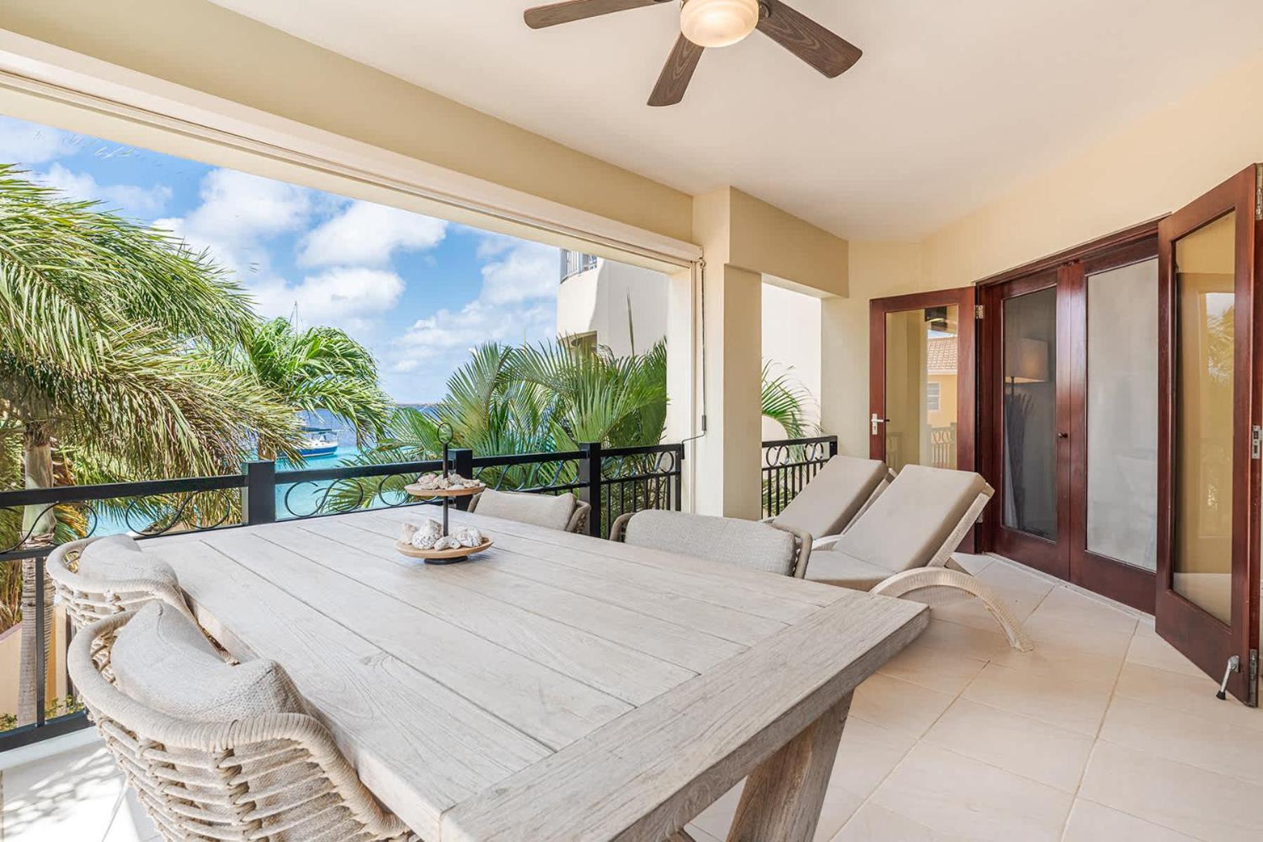 Elegancia Ocean View with Cooling Pool