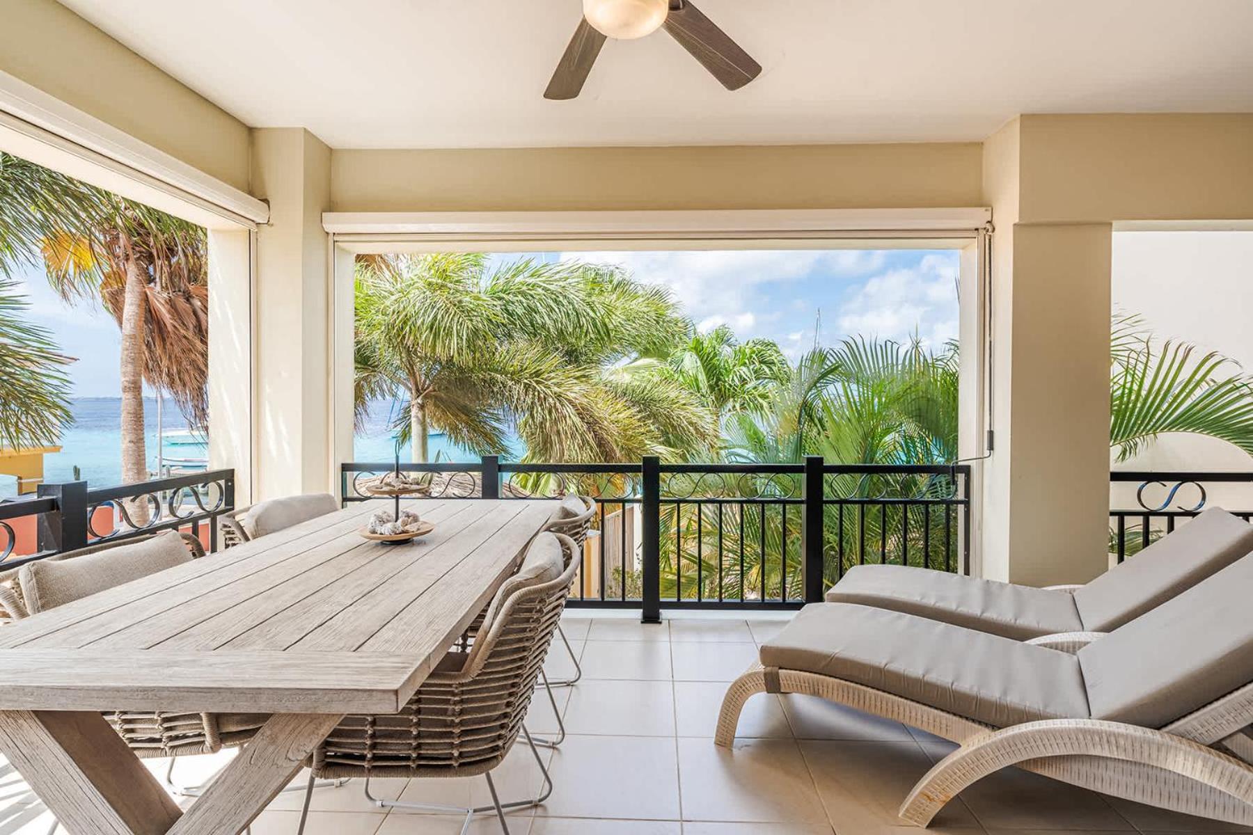 Elegancia Ocean View with Cooling Pool