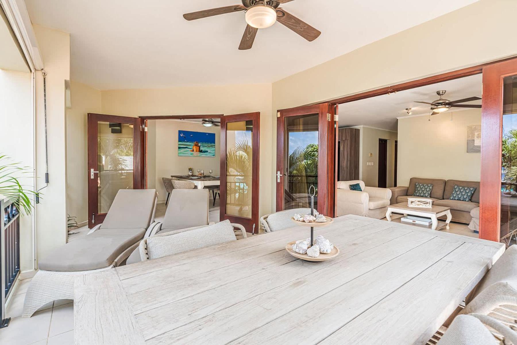 Elegancia Ocean View with Cooling Pool