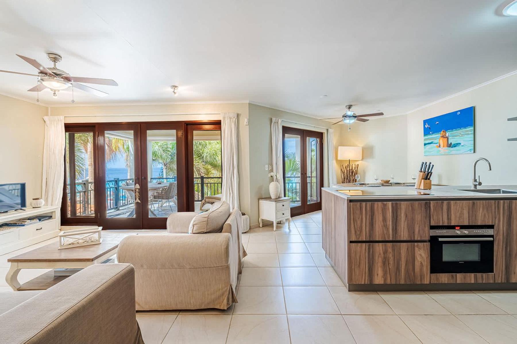 Elegancia Ocean View with Cooling Pool