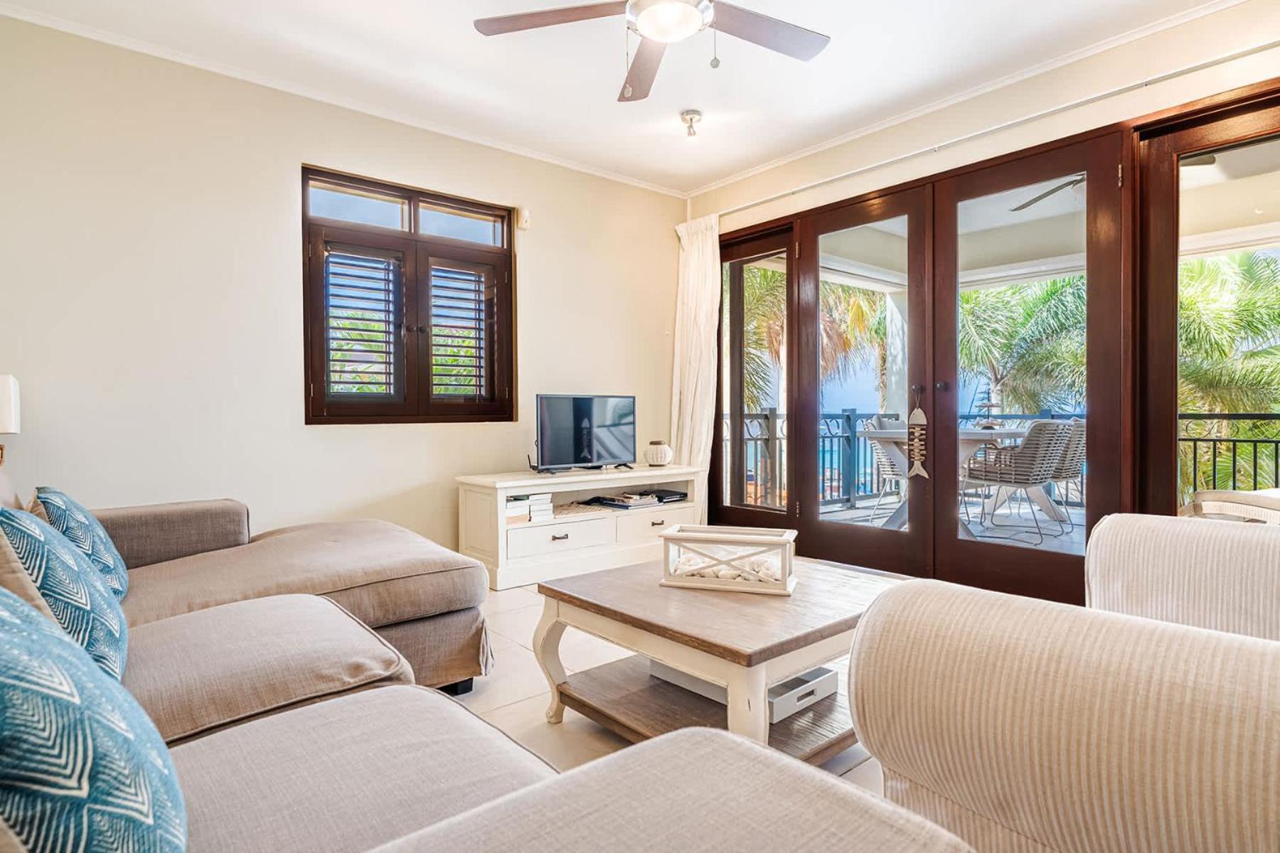 Elegancia Ocean View with Cooling Pool