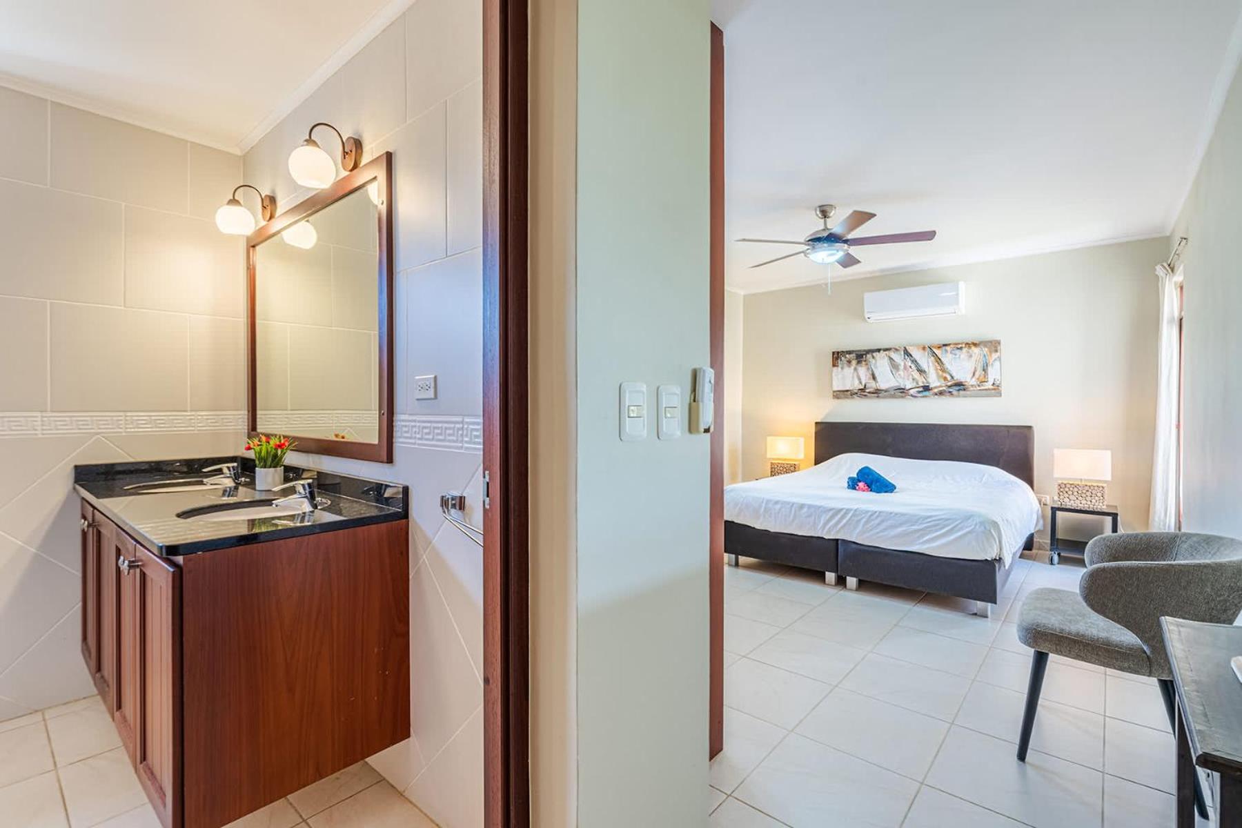 Elegancia Ocean View with Cooling Pool