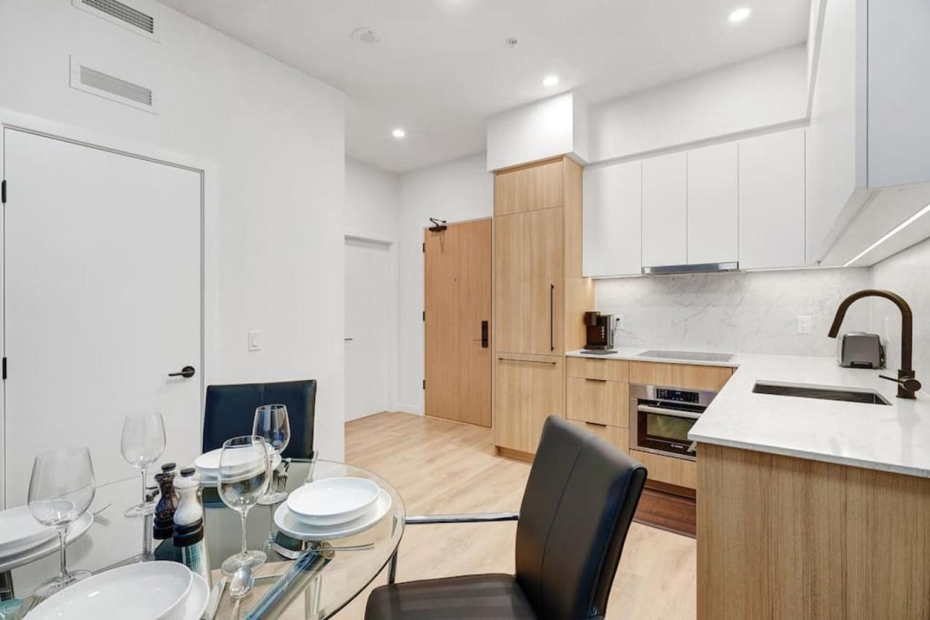 Ideal Surrey Condo with Best Views