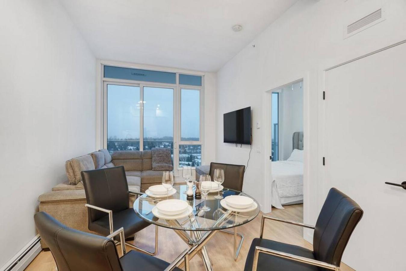 Ideal Surrey Condo with Best Views
