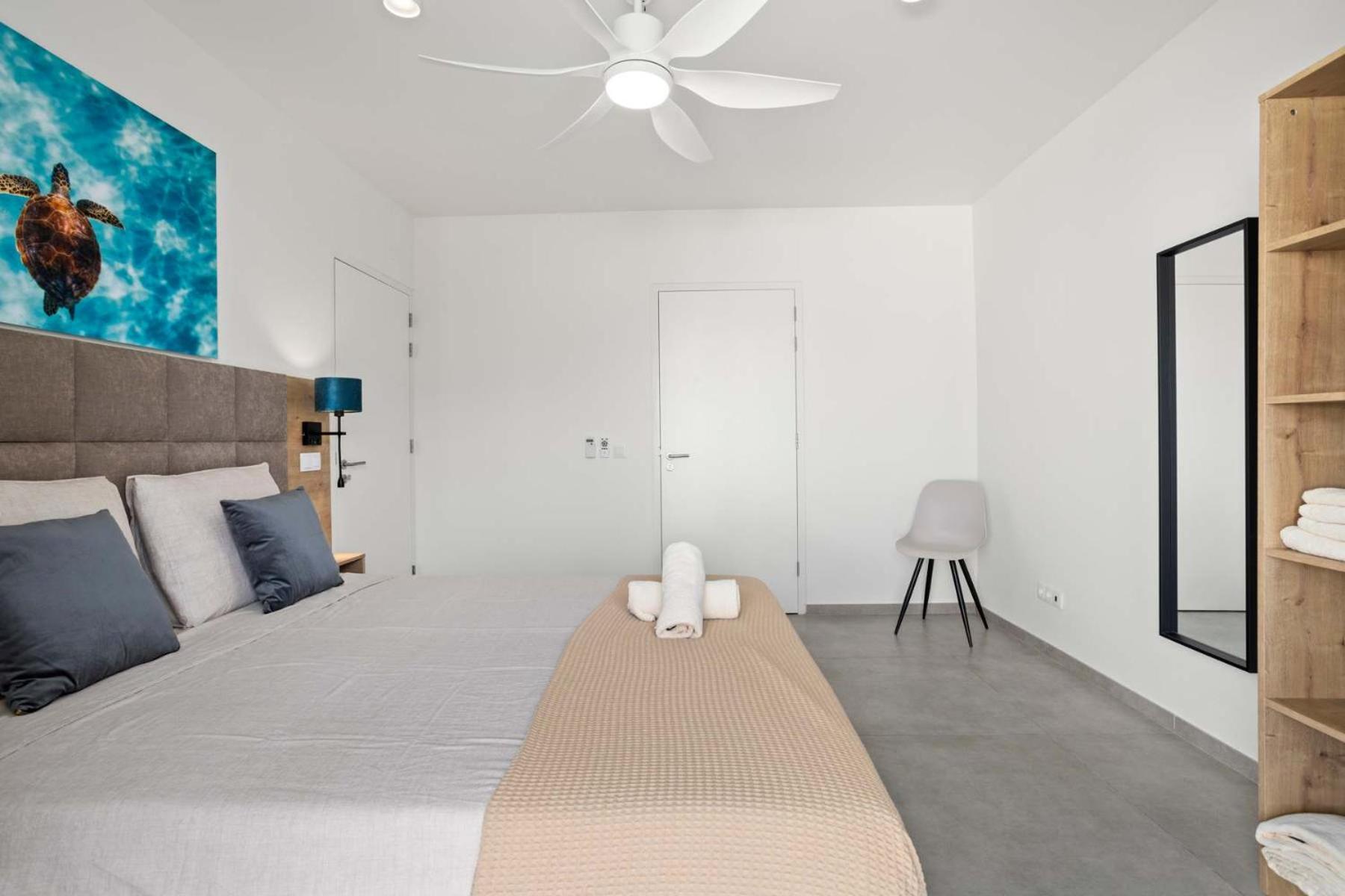 Bonaire Beach Apartment 2 with communal pool and diving facilities