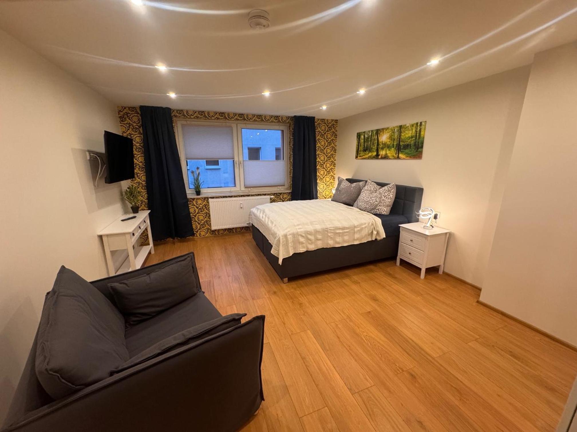 Oneo-Plaza-Apartments