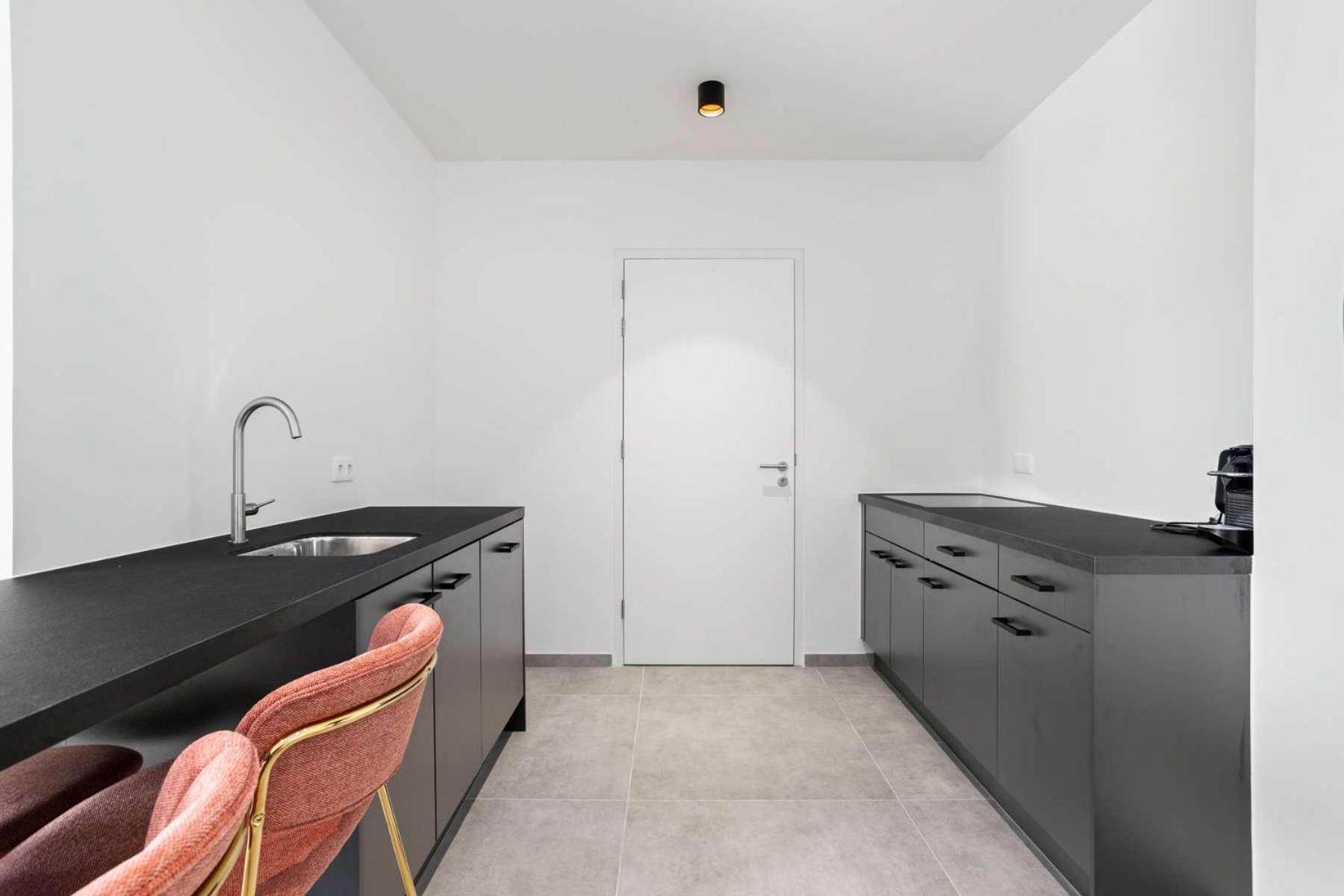 Bonaire Beach Apartment 6 with shared pool and diving facilities