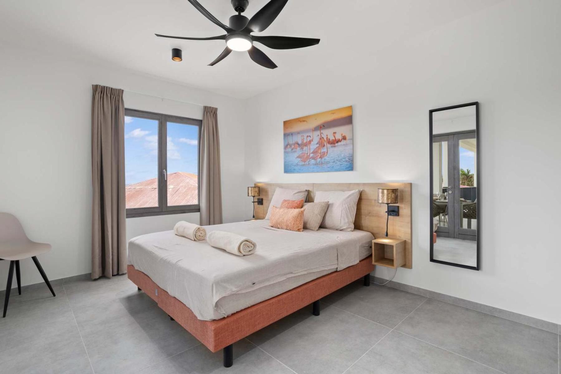 Bonaire Beach Apartment 6 with shared pool and diving facilities