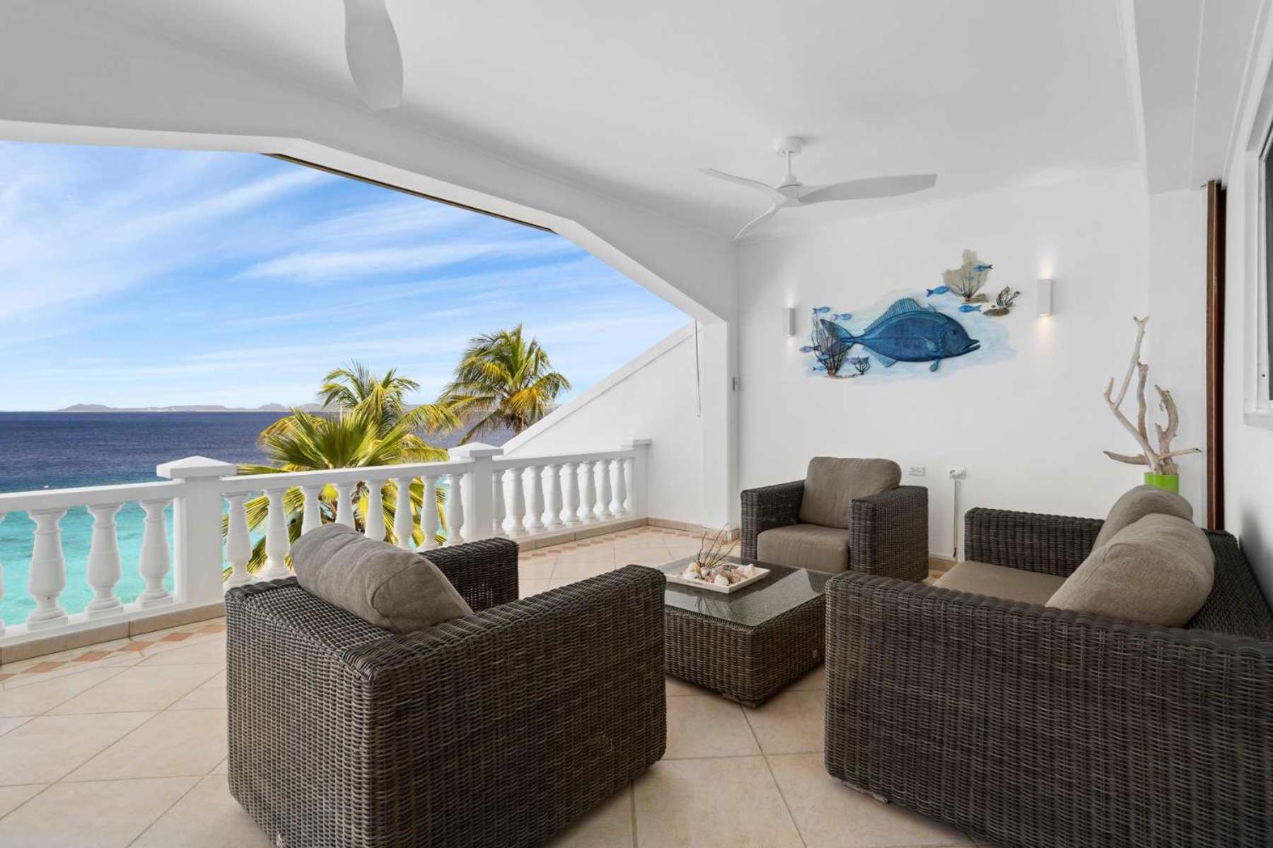Belmar Oceanfront Apartments 21 right on the ocean with diving facilities