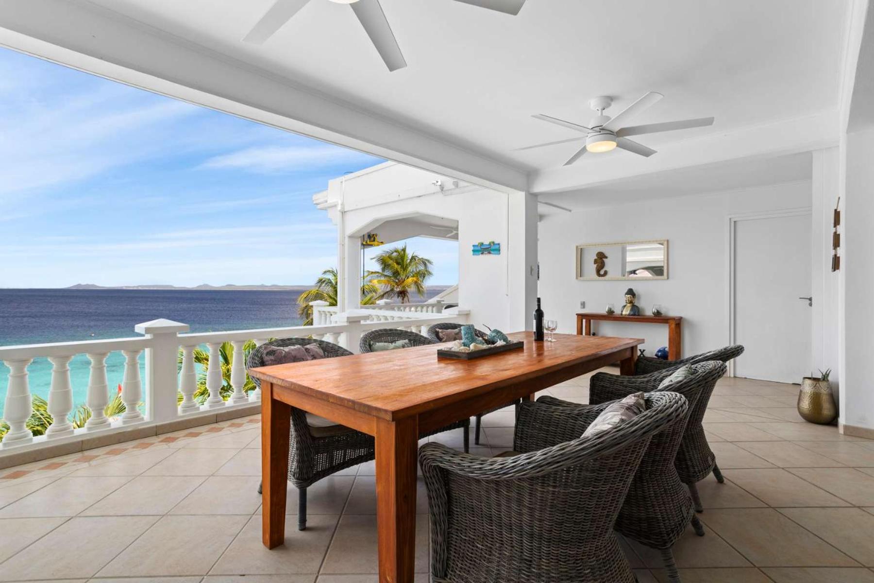 Belmar Oceanfront Apartments 21 right on the ocean with diving facilities