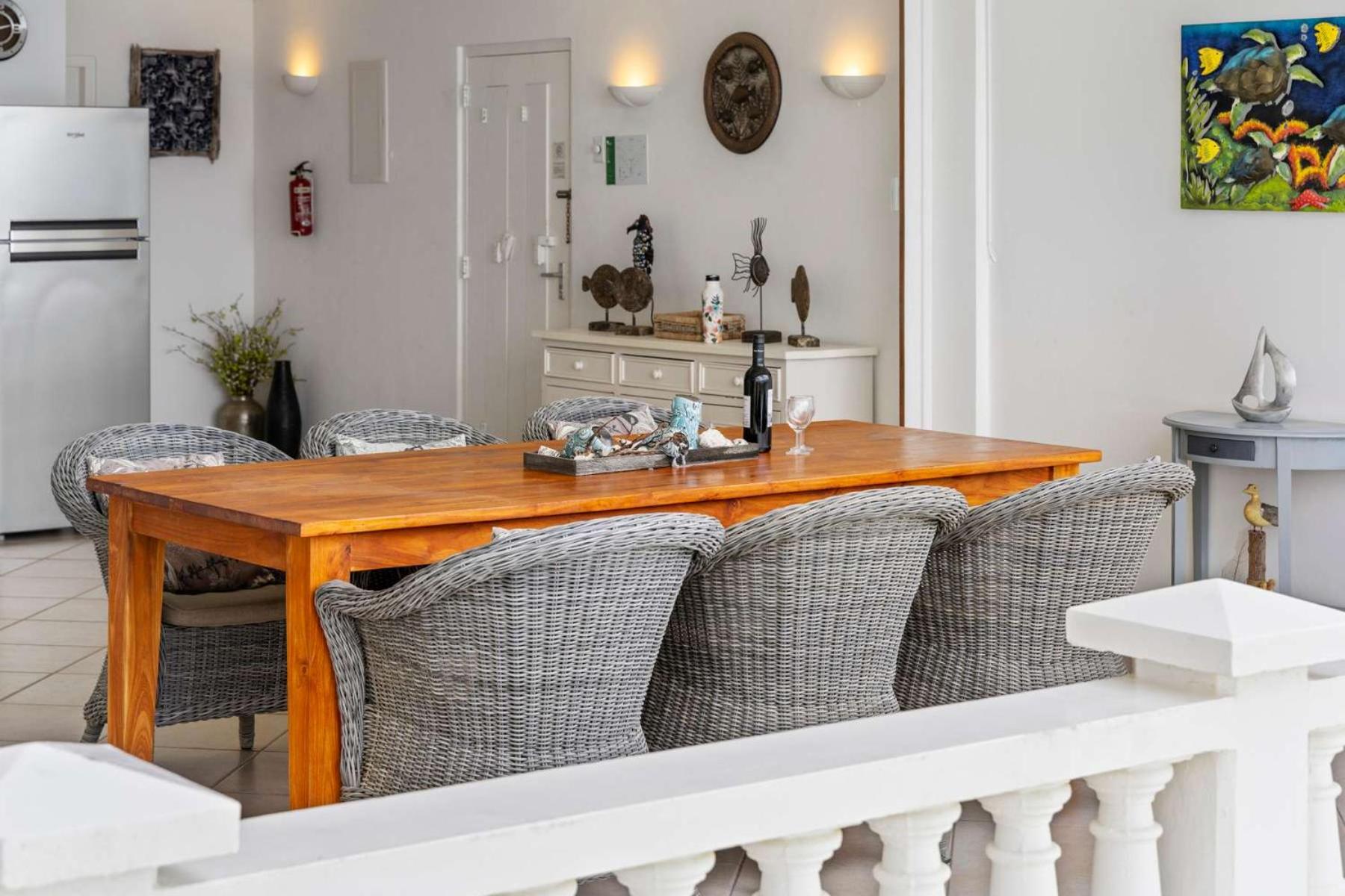 Belmar Oceanfront Apartments 21 right on the ocean with diving facilities