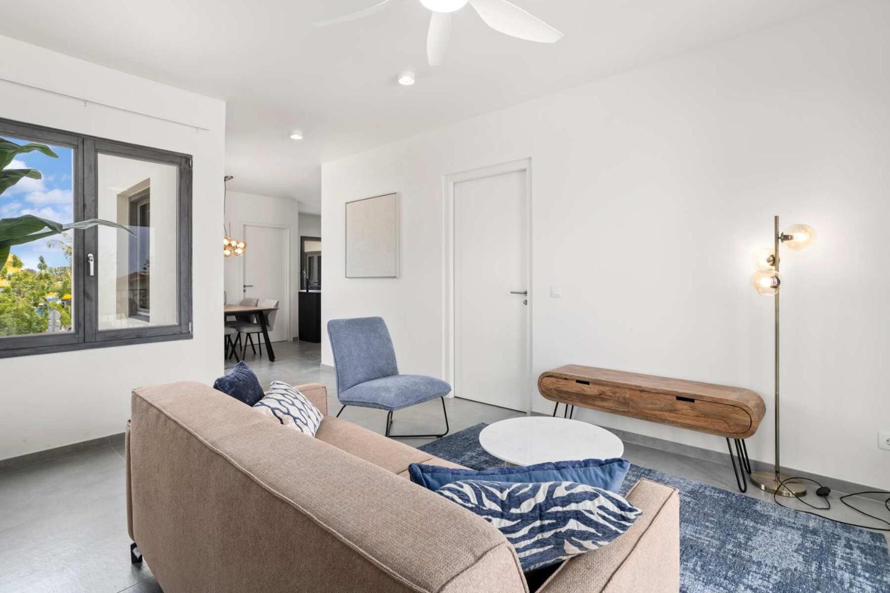 Bonaire Beach Apartment 8 with communal pool and diving facilities