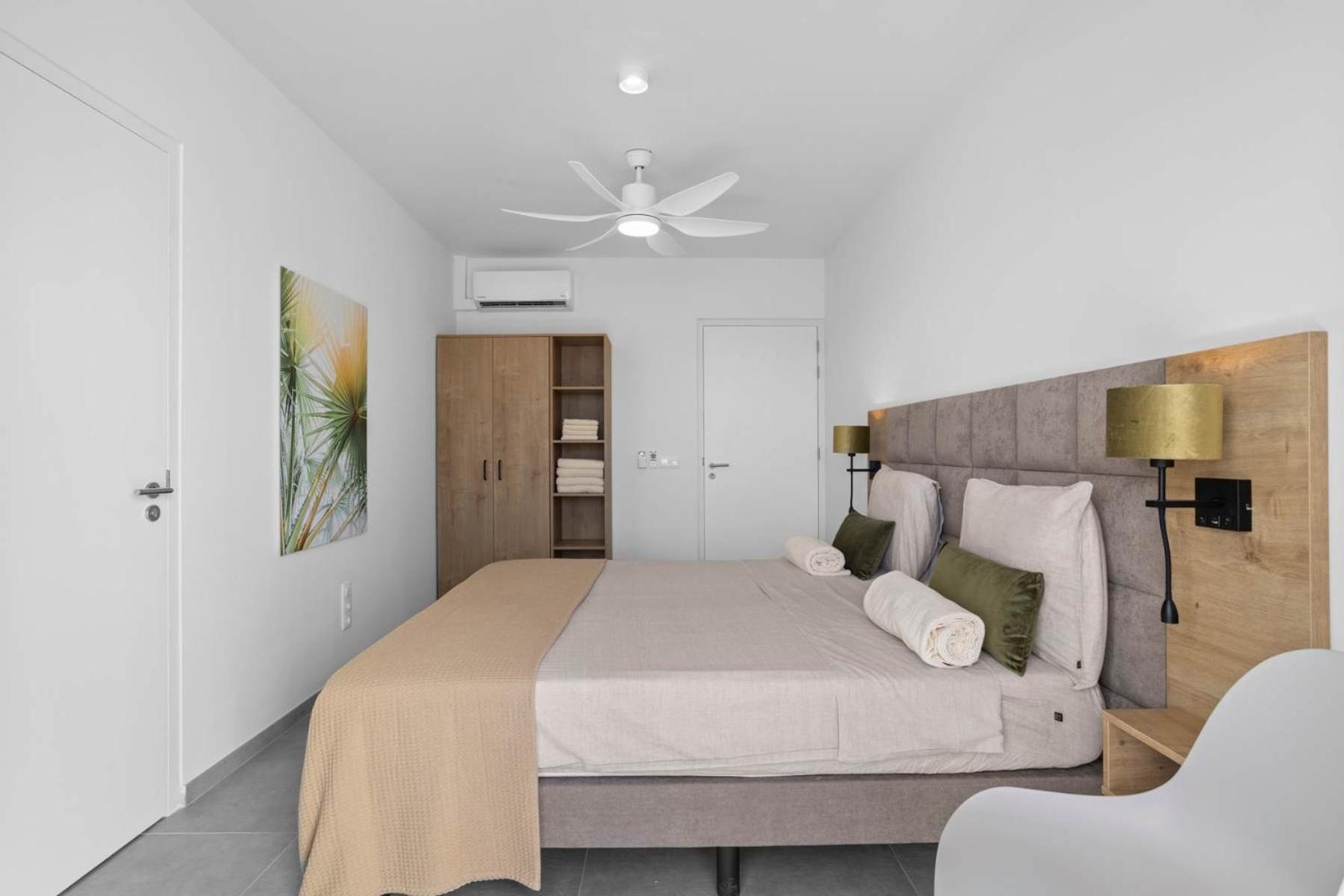 Bonaire Beach Apartment 9 with communal pool and diving facilities