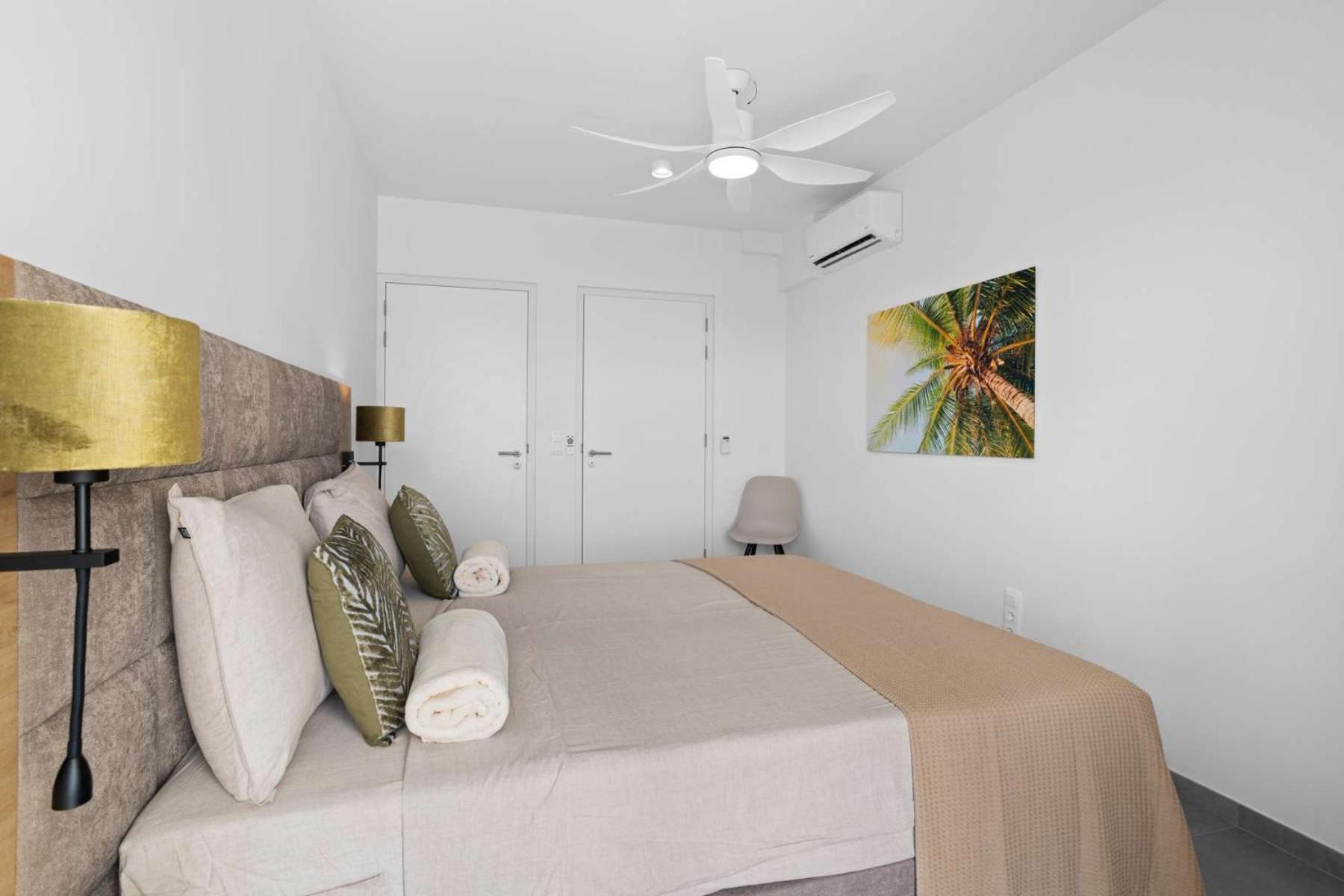 Bonaire Beach Apartment 9 with communal pool and diving facilities