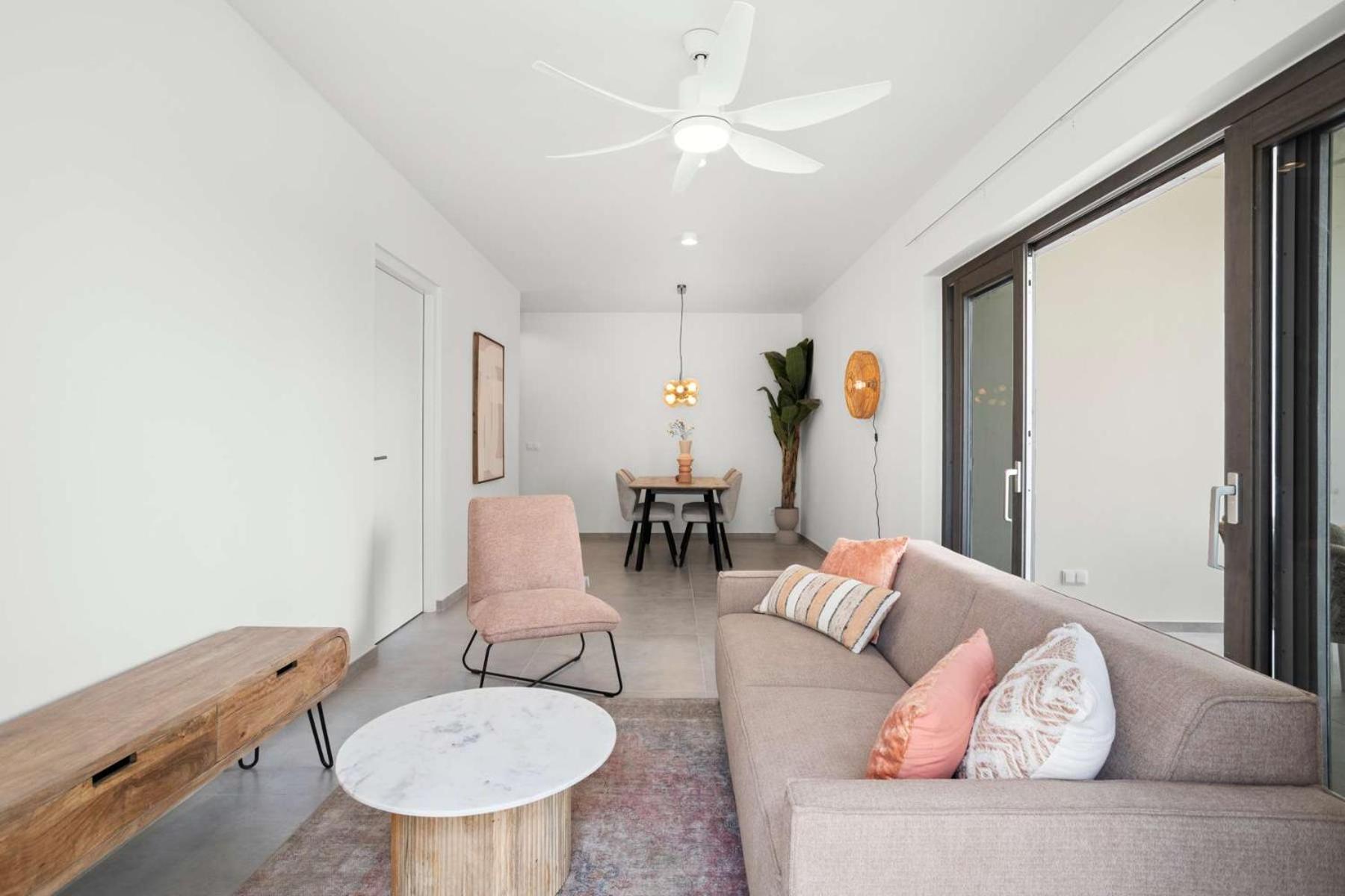 Bonaire Beach Apartment 7 with communal pool and diving facilities