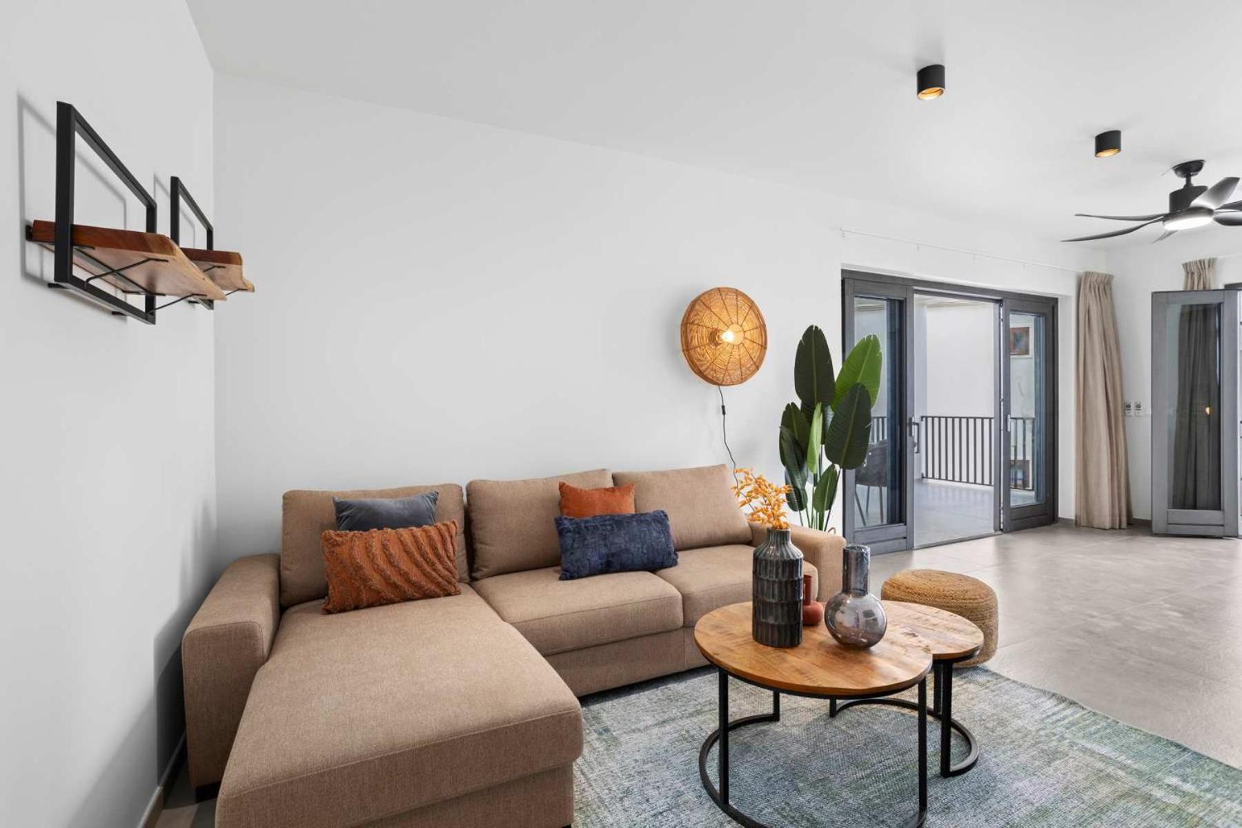 Bonaire Beach Apartment 11 with communal pool and diving facilities
