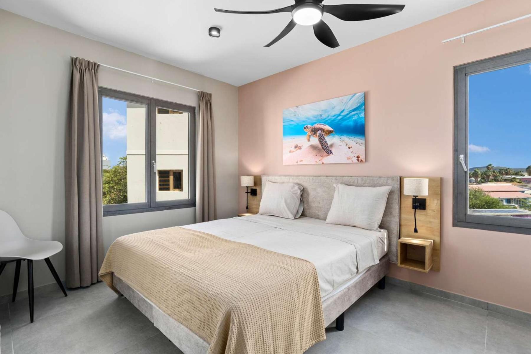 Bonaire Beach Apartment 12 with communal pool and diving facilities