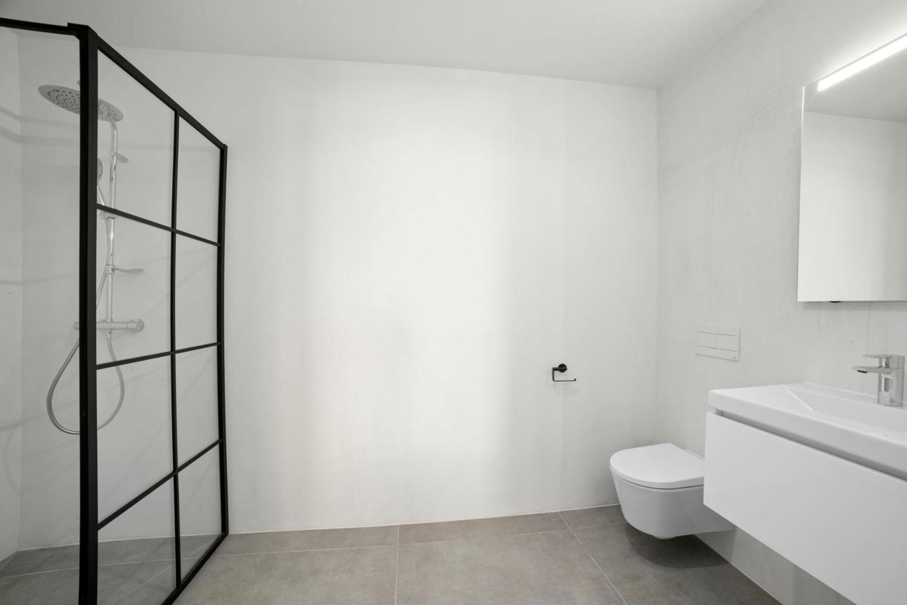 Bonaire Beach Apartment 12 with communal pool and diving facilities