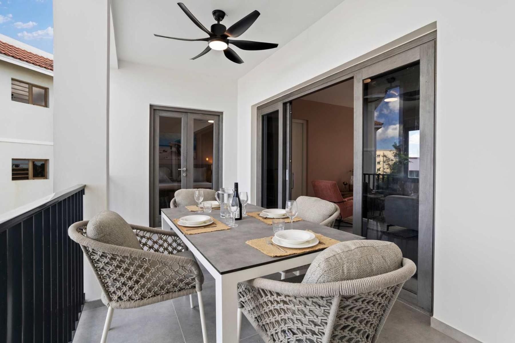 Bonaire Beach Apartment 12 with communal pool and diving facilities
