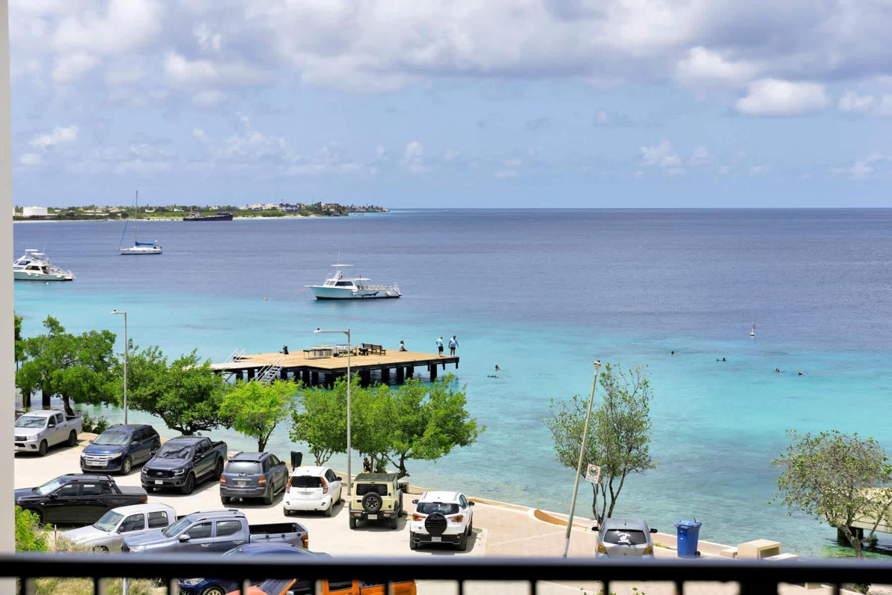 Bonaire Beach Apartment 15 with communal pool and dive facilities
