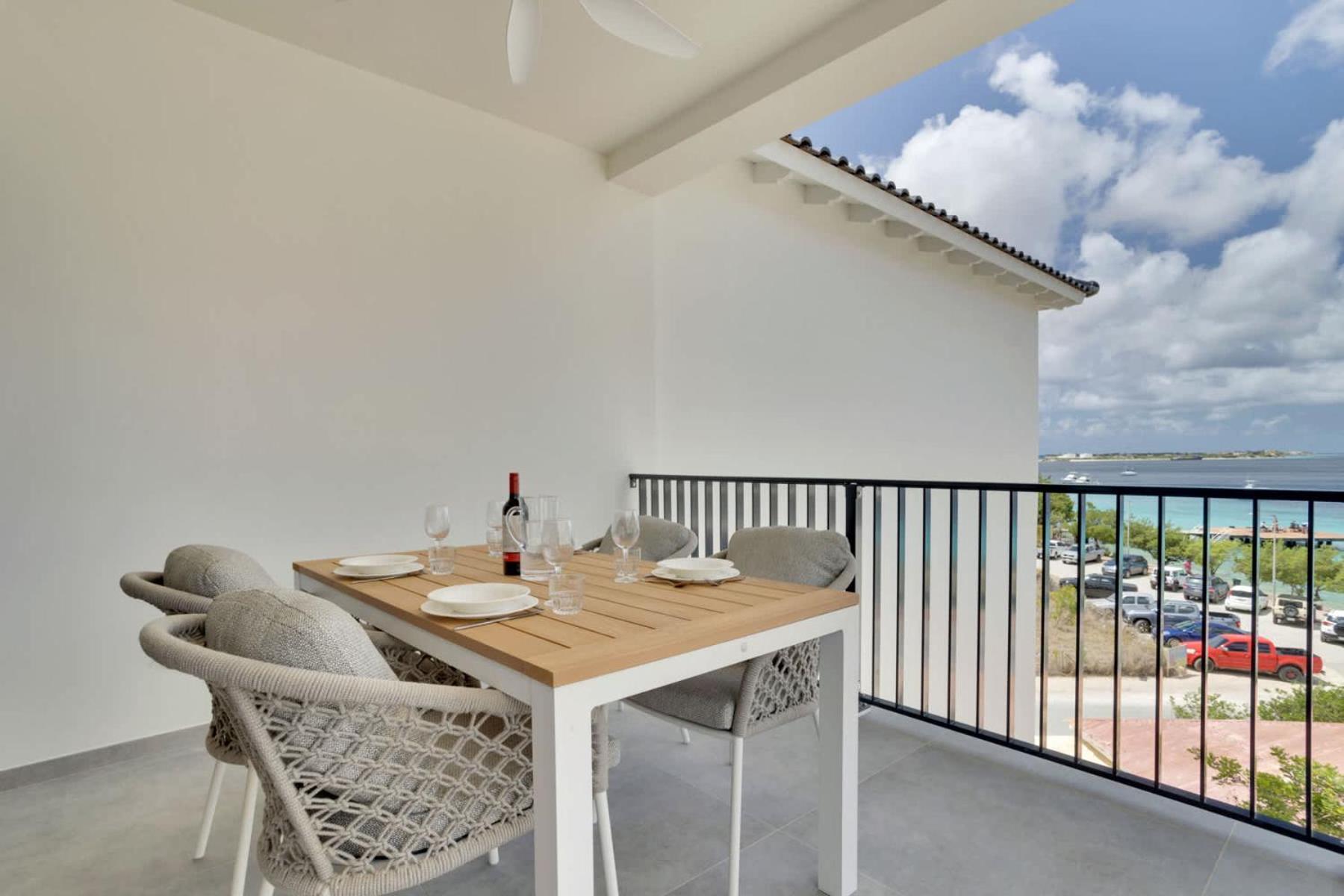 Bonaire Beach Apartment 15 with communal pool and dive facilities