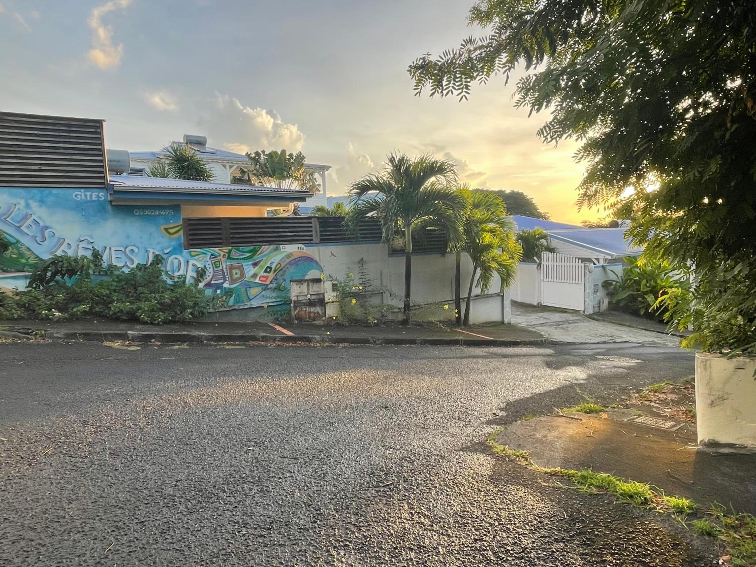 Tibo bas de villa accès 4 plages à Deshaies